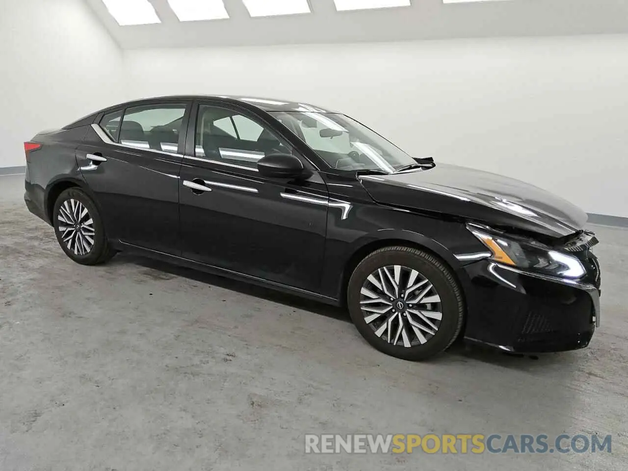 4 Photograph of a damaged car 1N4BL4DV2RN398301 NISSAN ALTIMA 2024