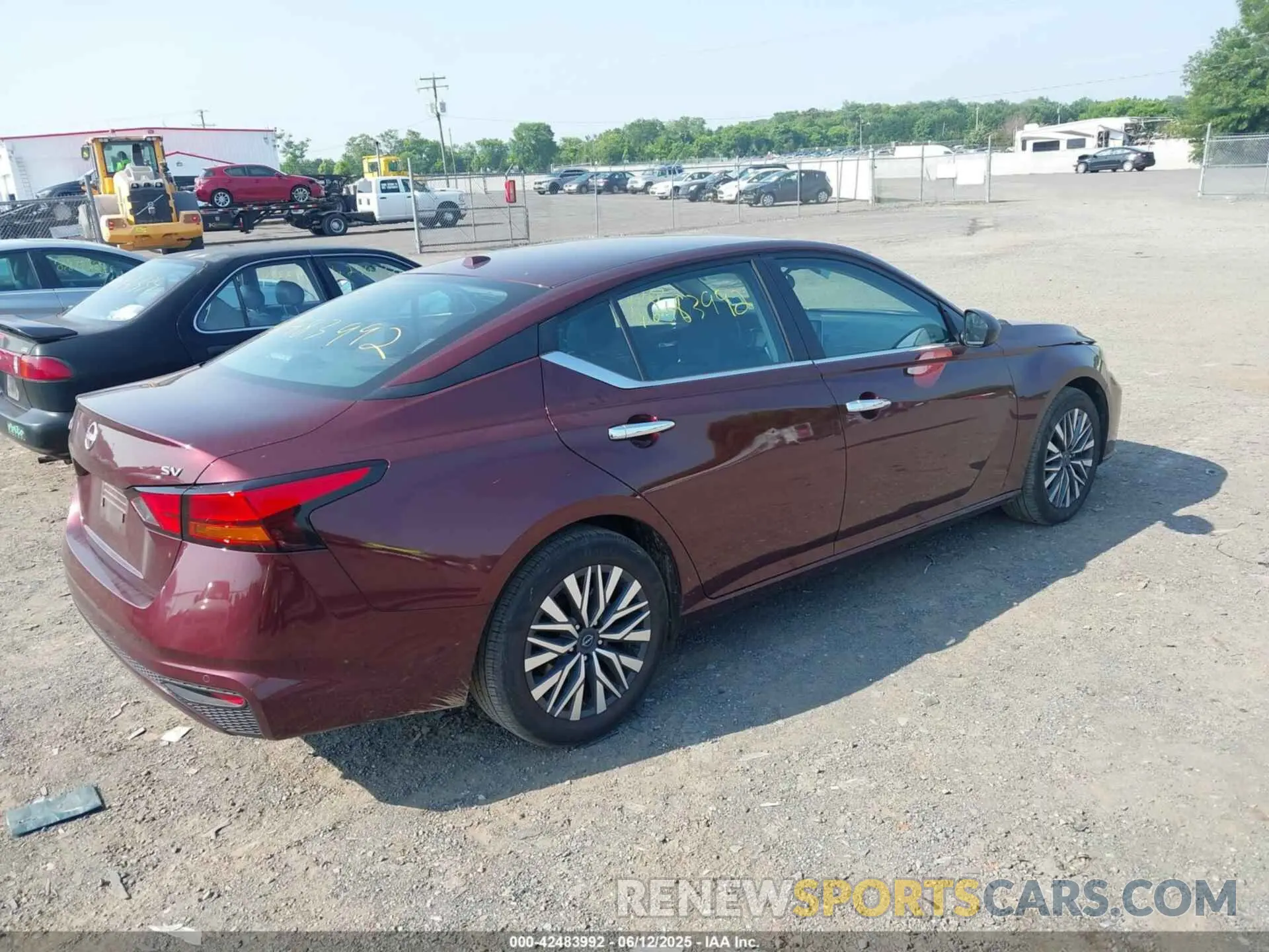 4 Photograph of a damaged car 1N4BL4DV2RN433709 NISSAN ALTIMA 2024
