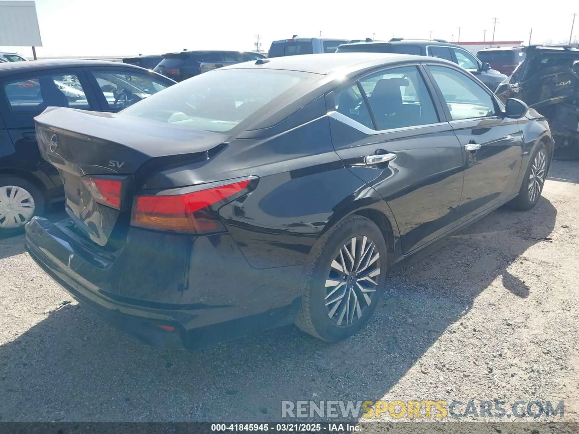 4 Photograph of a damaged car 1N4BL4DV3RN305351 NISSAN ALTIMA 2024