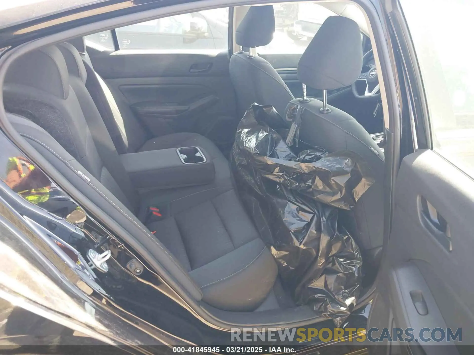 8 Photograph of a damaged car 1N4BL4DV3RN305351 NISSAN ALTIMA 2024