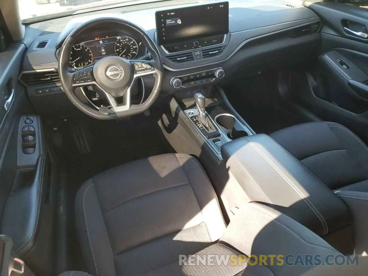 8 Photograph of a damaged car 1N4BL4DV3RN313420 NISSAN ALTIMA 2024