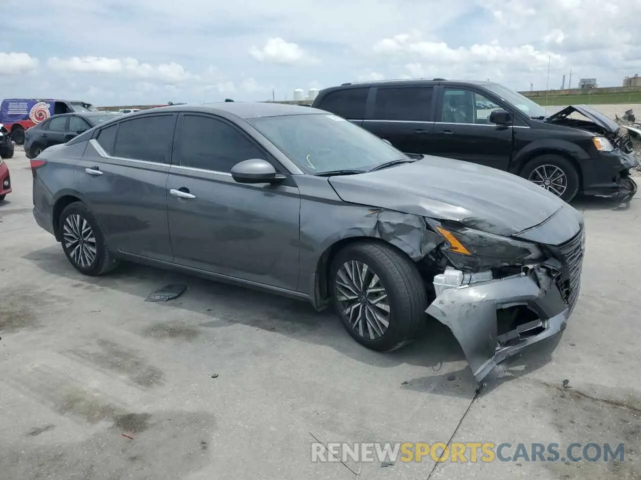 4 Photograph of a damaged car 1N4BL4DV3RN316690 NISSAN ALTIMA 2024