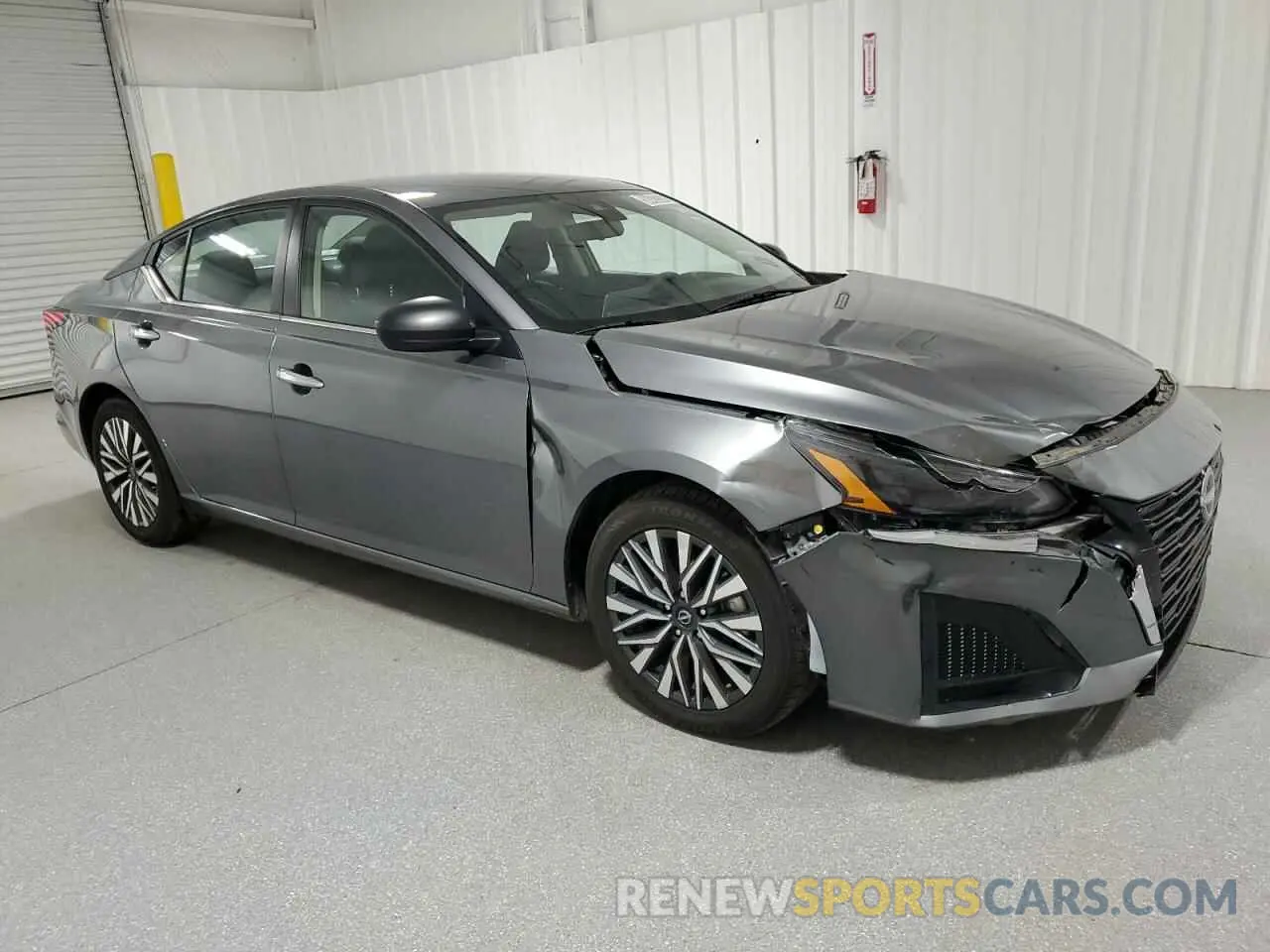 4 Photograph of a damaged car 1N4BL4DV3RN321176 NISSAN ALTIMA 2024