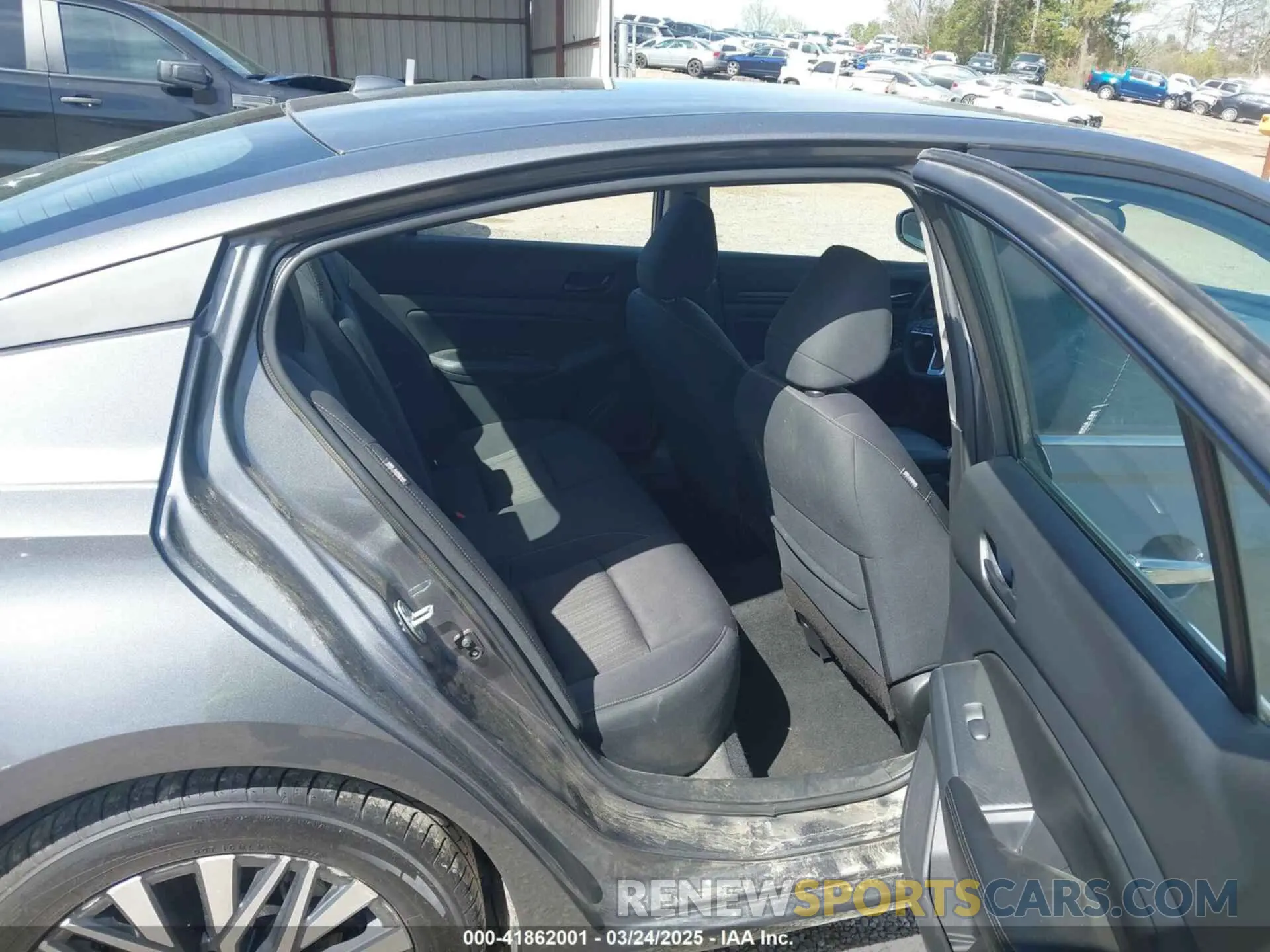 8 Photograph of a damaged car 1N4BL4DV3RN321985 NISSAN ALTIMA 2024