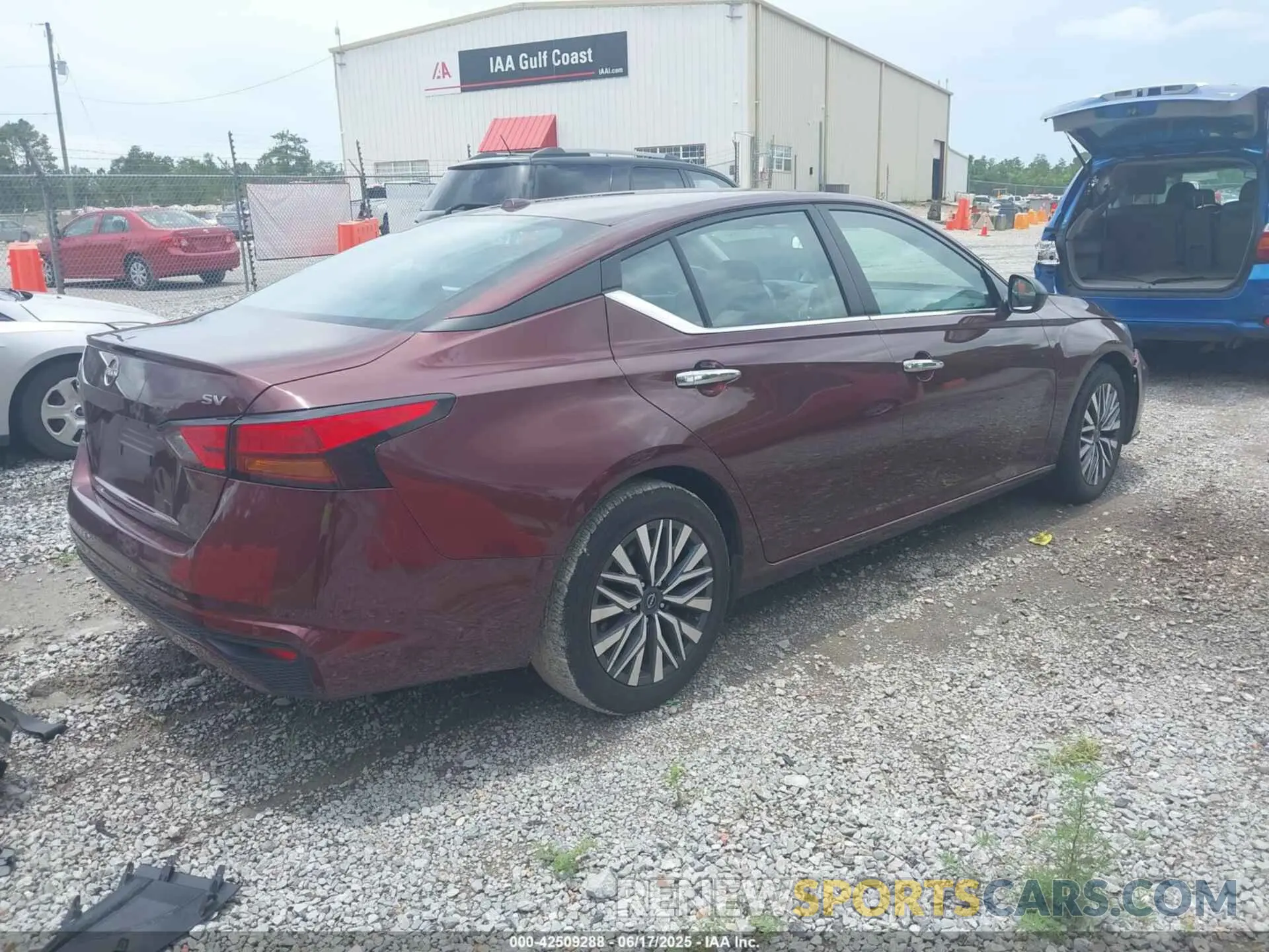 4 Photograph of a damaged car 1N4BL4DV3RN335949 NISSAN ALTIMA 2024