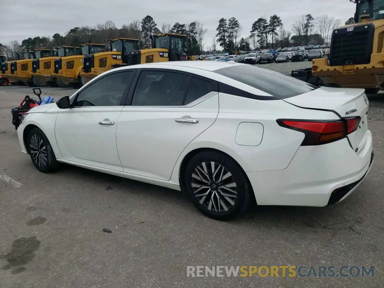2 Photograph of a damaged car 1N4BL4DV3RN339872 NISSAN ALTIMA 2024