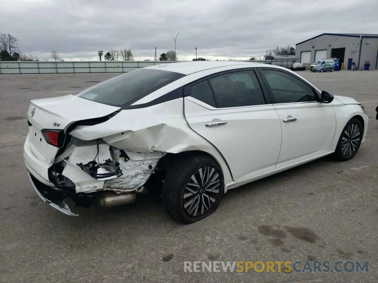 3 Photograph of a damaged car 1N4BL4DV3RN339872 NISSAN ALTIMA 2024