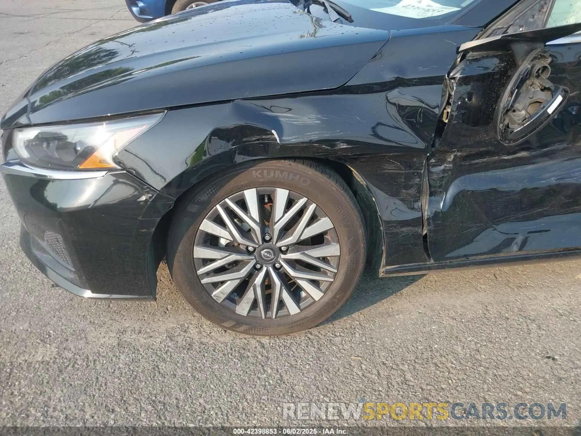6 Photograph of a damaged car 1N4BL4DV3RN344702 NISSAN ALTIMA 2024