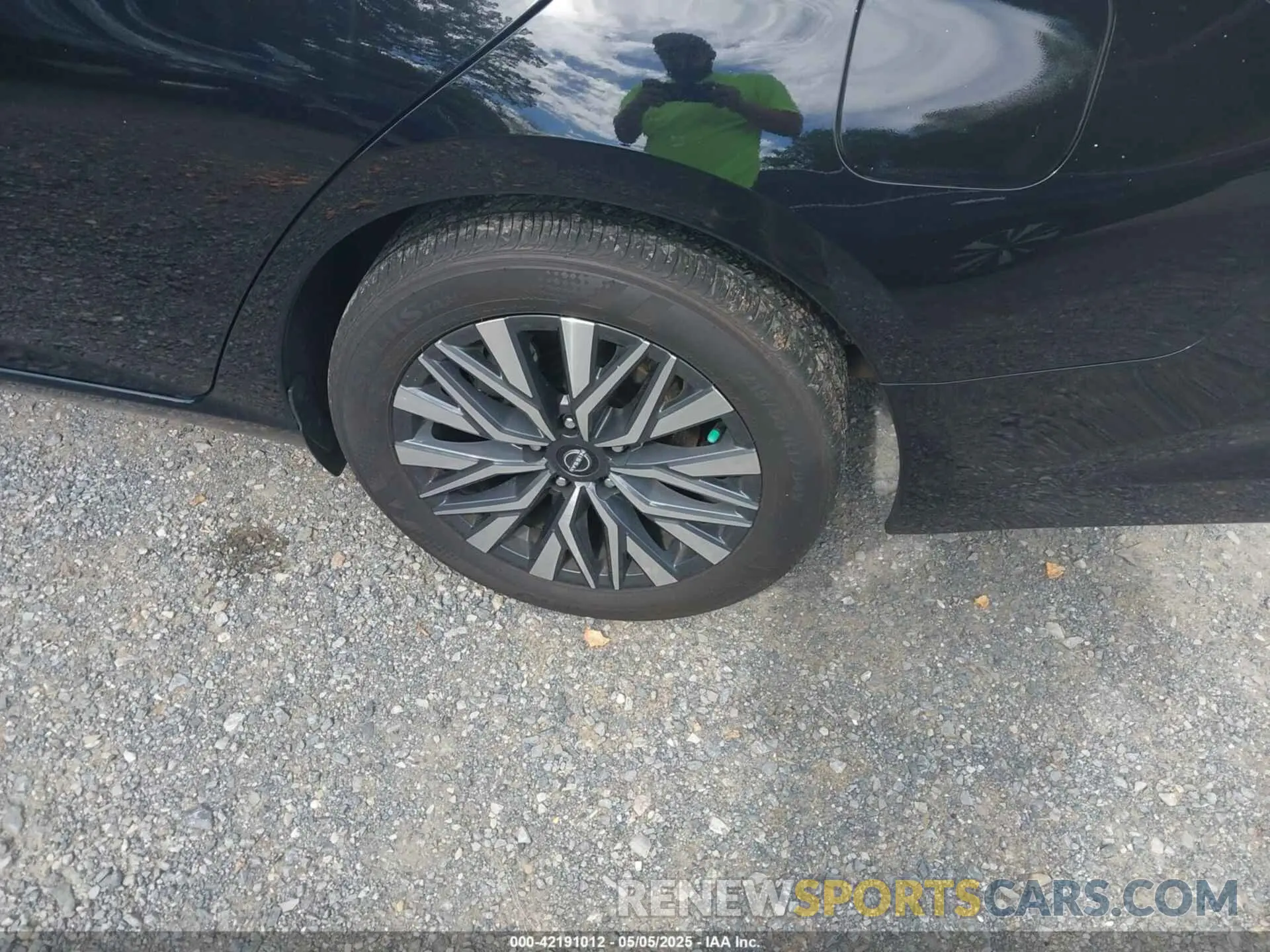 12 Photograph of a damaged car 1N4BL4DV3RN344795 NISSAN ALTIMA 2024