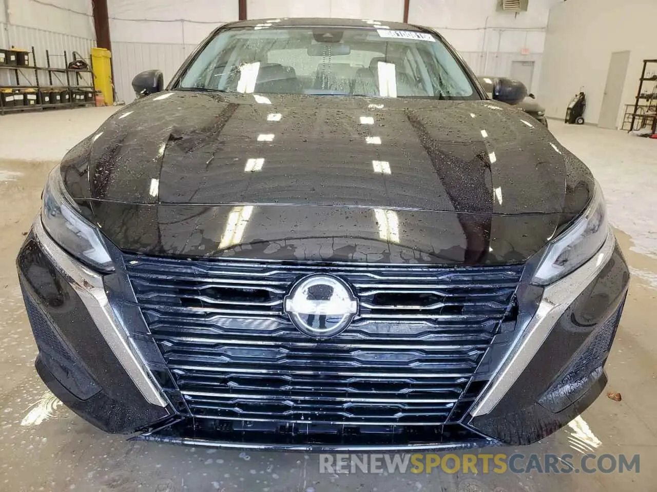 5 Photograph of a damaged car 1N4BL4DV3RN349169 NISSAN ALTIMA 2024