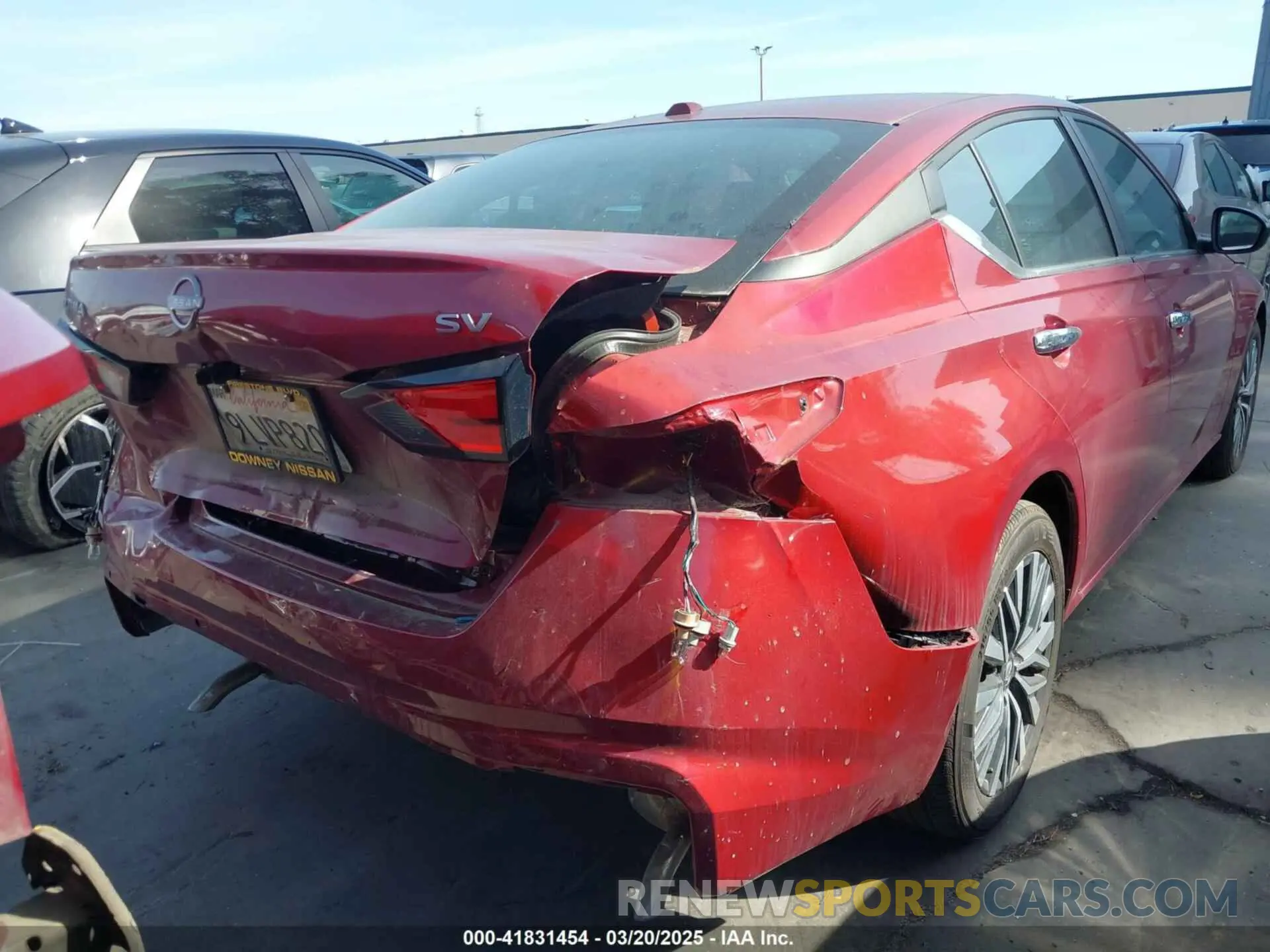 4 Photograph of a damaged car 1N4BL4DV3RN355036 NISSAN ALTIMA 2024