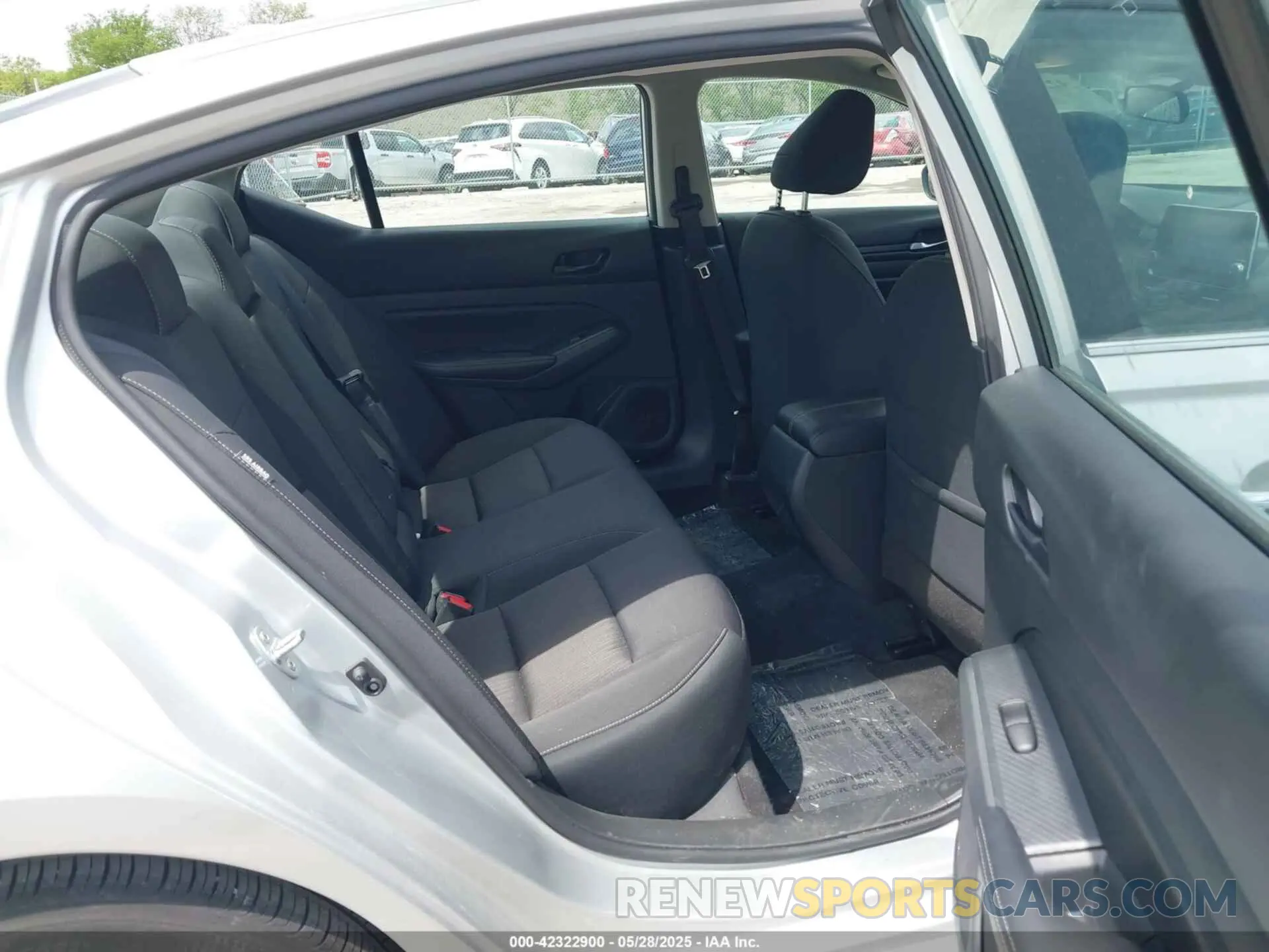 8 Photograph of a damaged car 1N4BL4DV3RN360317 NISSAN ALTIMA 2024