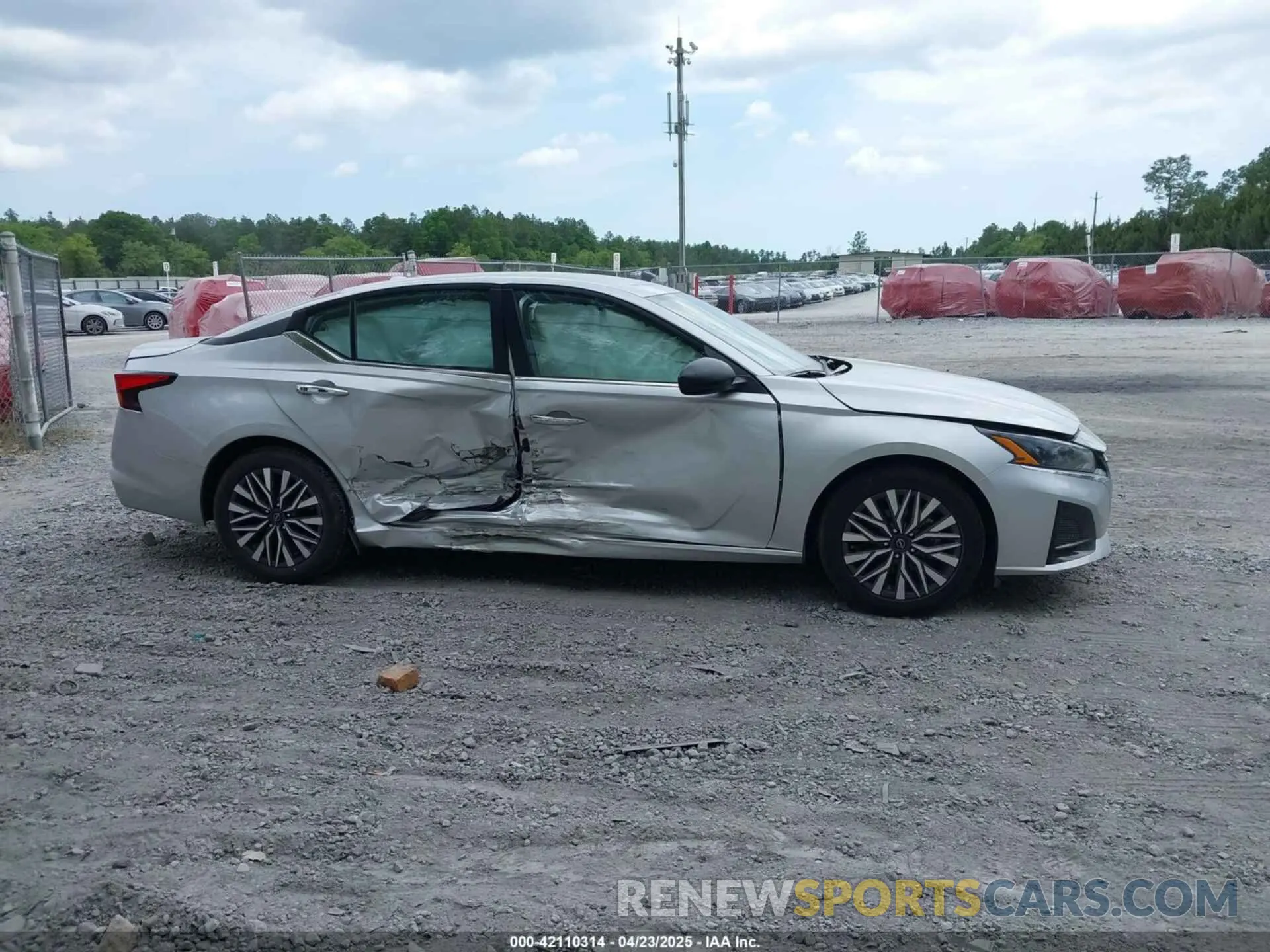 13 Photograph of a damaged car 1N4BL4DV3RN361709 NISSAN ALTIMA 2024