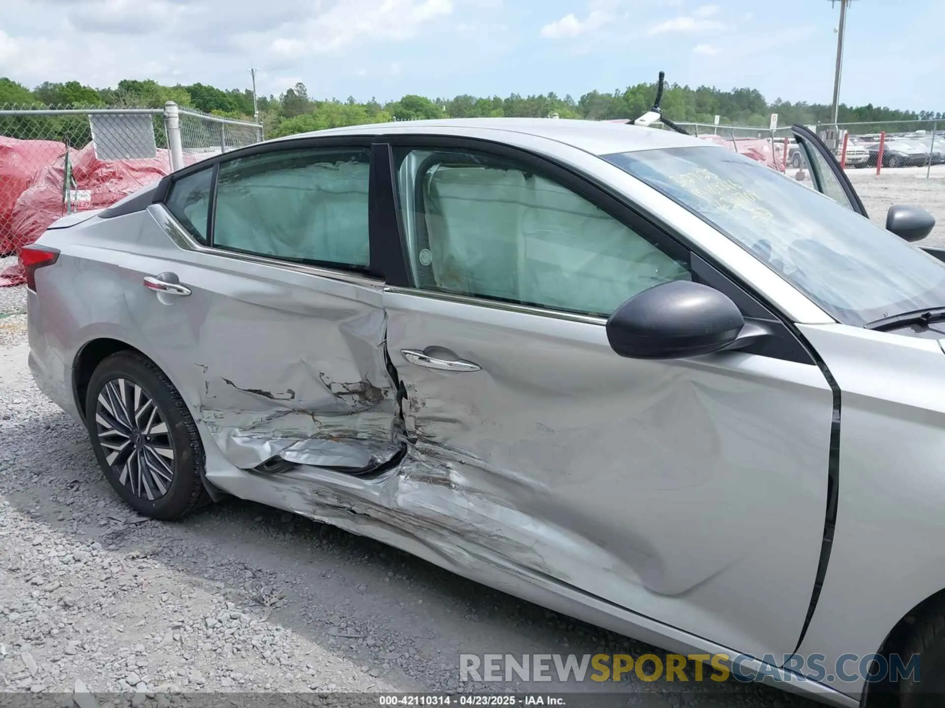 6 Photograph of a damaged car 1N4BL4DV3RN361709 NISSAN ALTIMA 2024