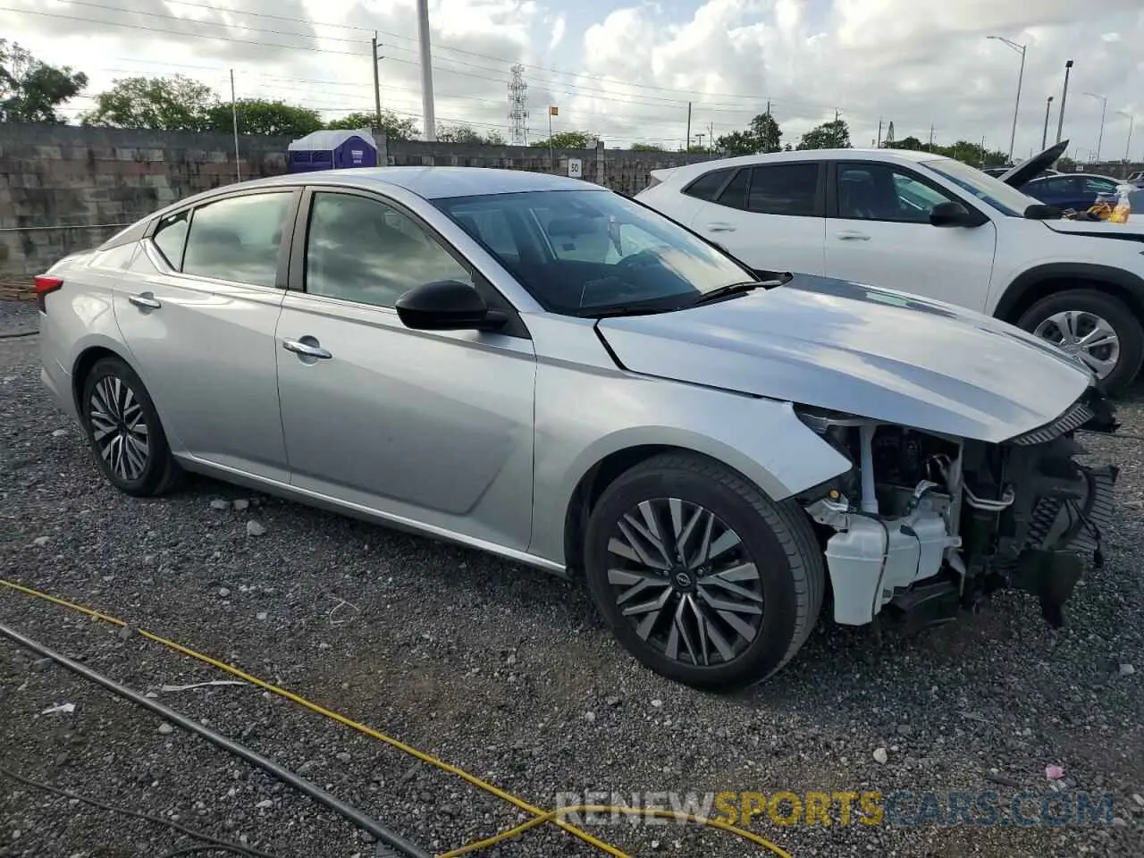 4 Photograph of a damaged car 1N4BL4DV3RN363007 NISSAN ALTIMA 2024
