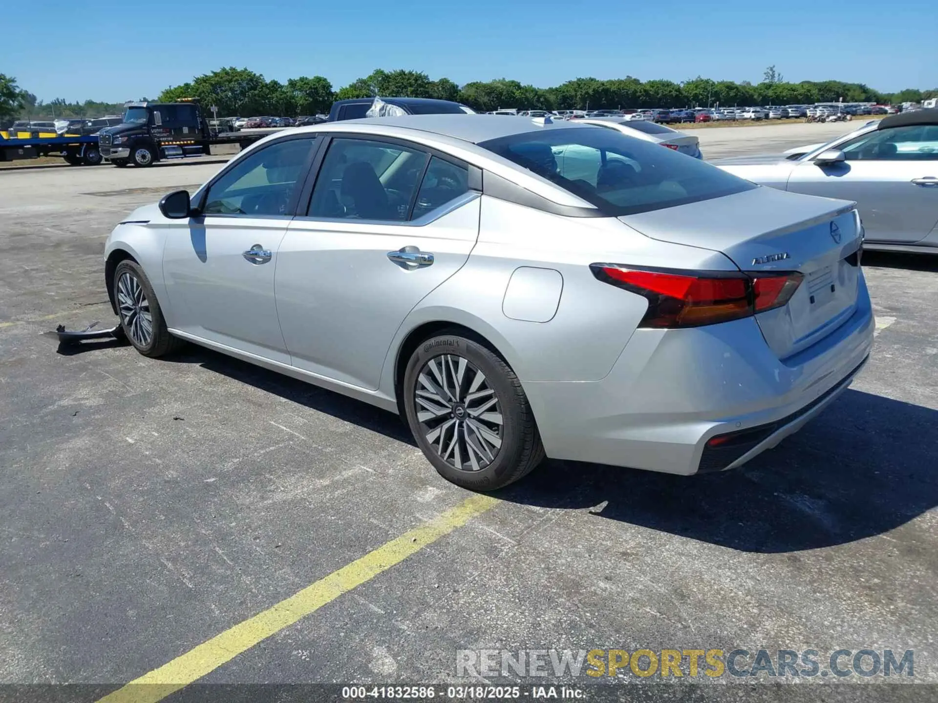 3 Photograph of a damaged car 1N4BL4DV3RN375951 NISSAN ALTIMA 2024