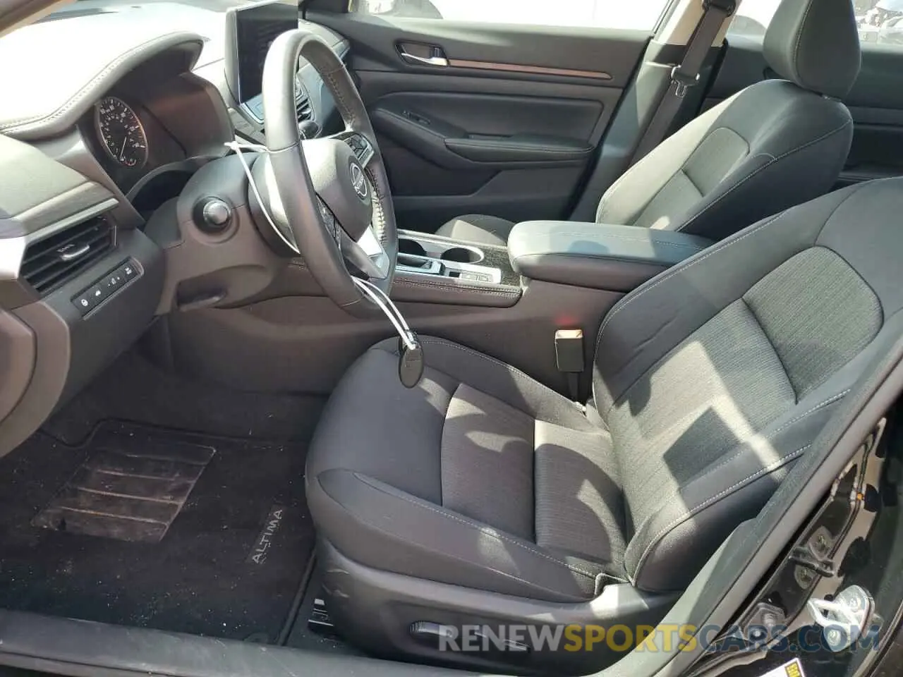 7 Photograph of a damaged car 1N4BL4DV3RN377408 NISSAN ALTIMA 2024