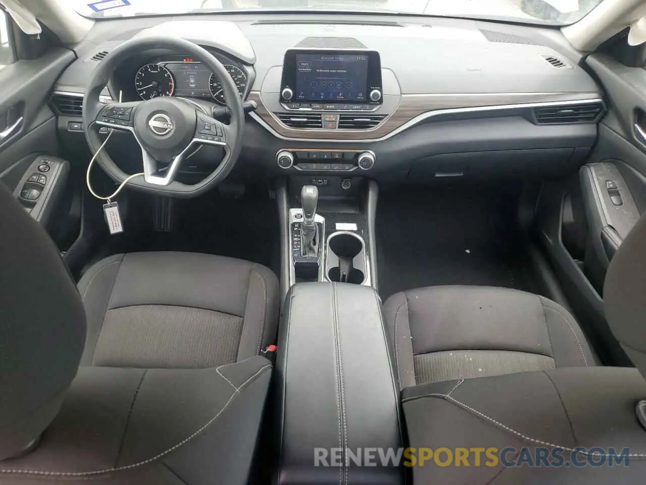 8 Photograph of a damaged car 1N4BL4DV3RN379692 NISSAN ALTIMA 2024