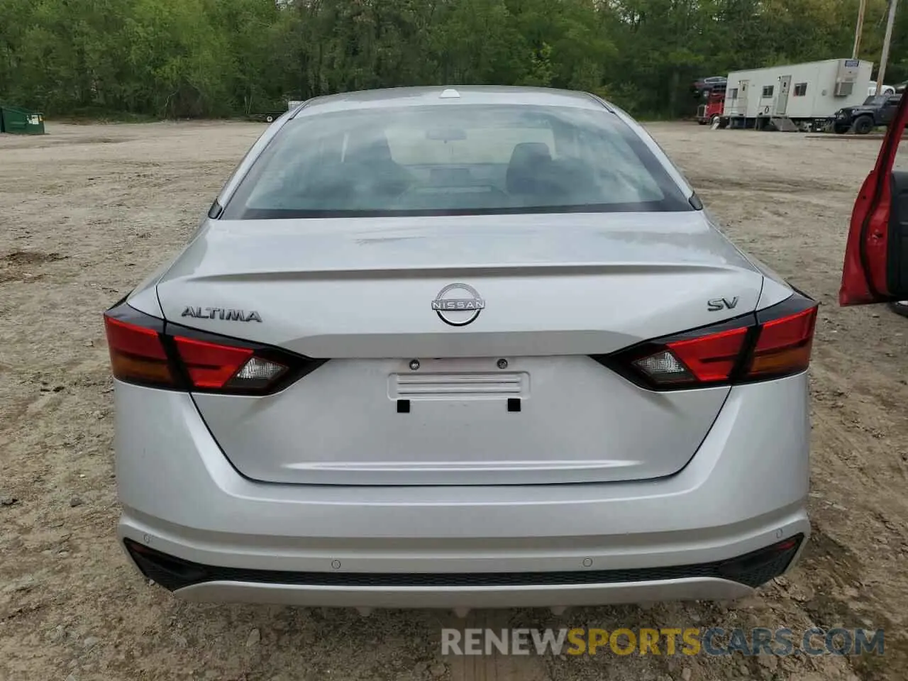 6 Photograph of a damaged car 1N4BL4DV3RN392362 NISSAN ALTIMA 2024