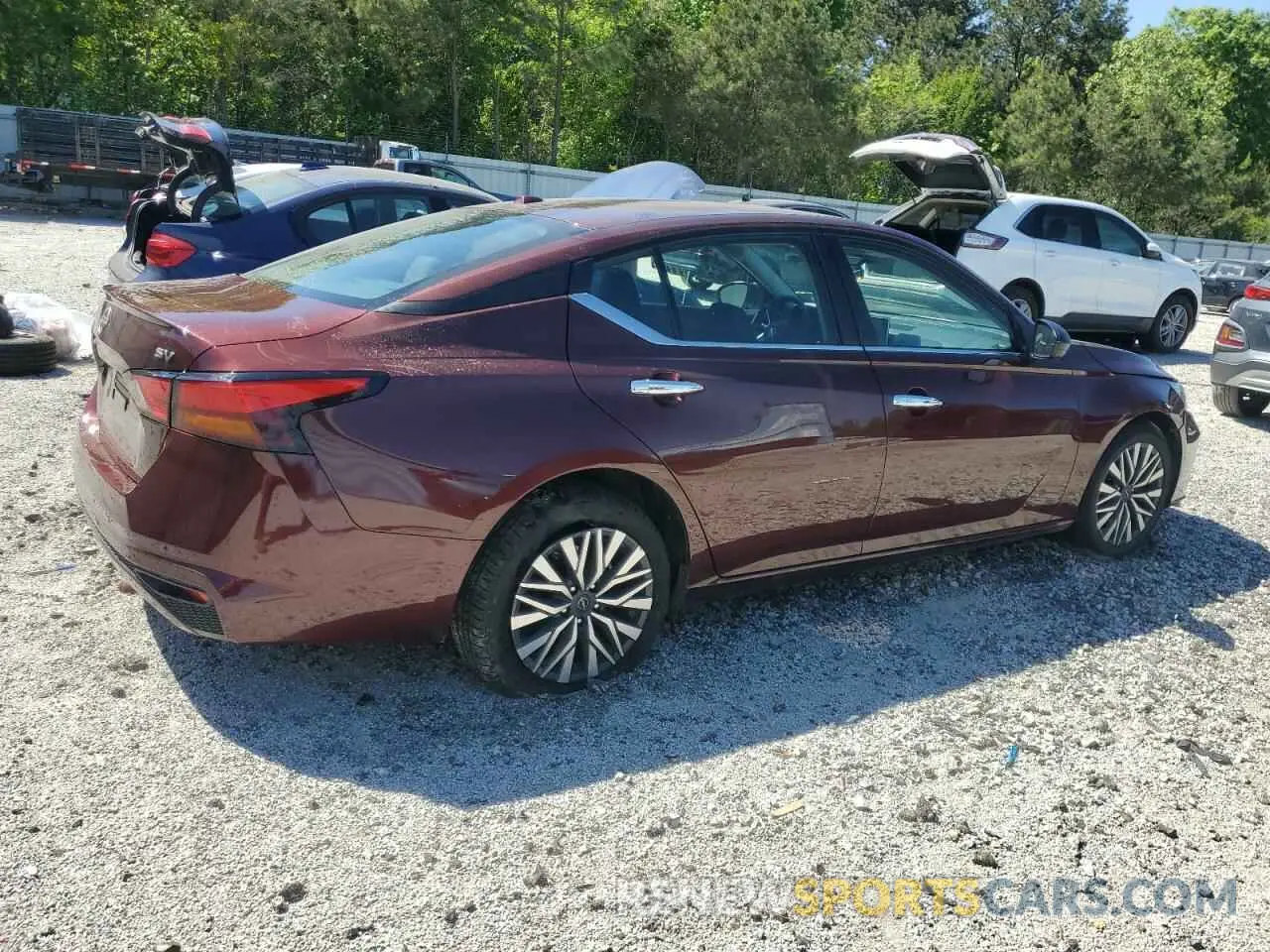 3 Photograph of a damaged car 1N4BL4DV4RN318089 NISSAN ALTIMA 2024