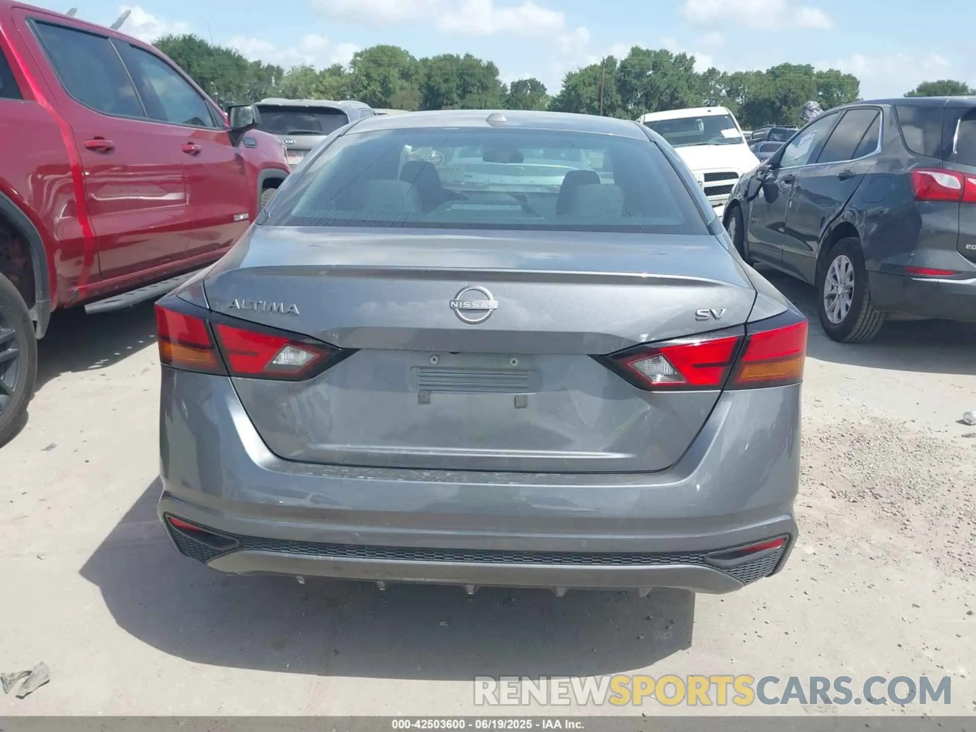 16 Photograph of a damaged car 1N4BL4DV4RN322031 NISSAN ALTIMA 2024