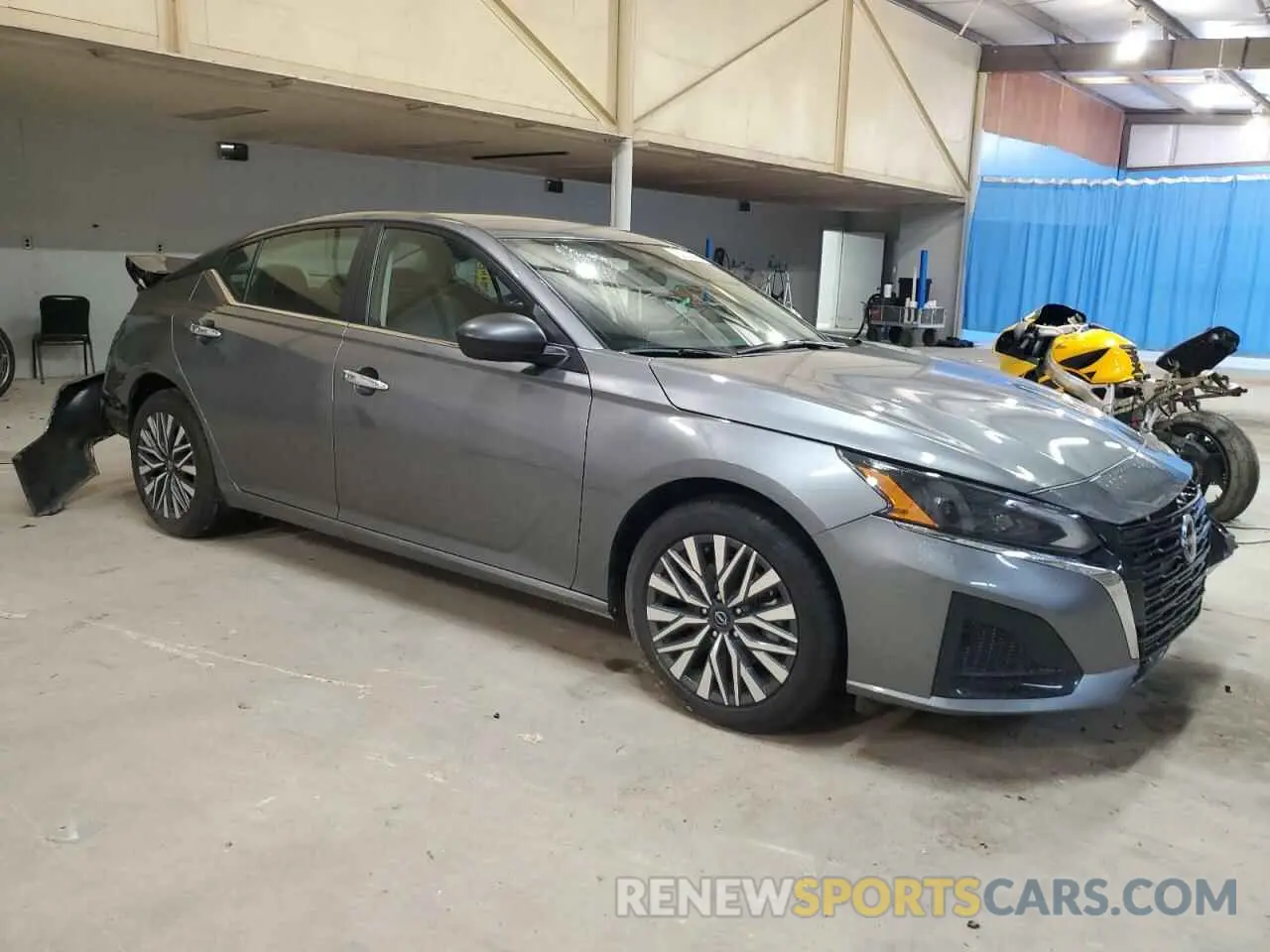 4 Photograph of a damaged car 1N4BL4DV4RN322661 NISSAN ALTIMA 2024