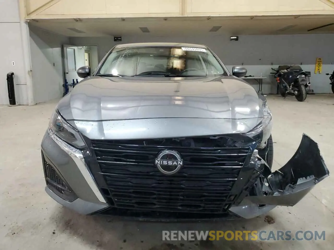 5 Photograph of a damaged car 1N4BL4DV4RN322661 NISSAN ALTIMA 2024