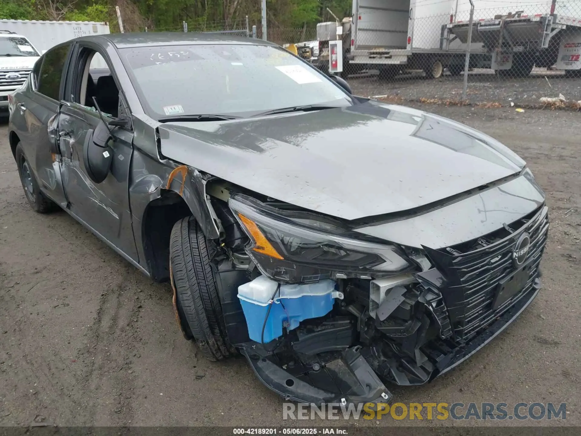 1 Photograph of a damaged car 1N4BL4DV4RN323079 NISSAN ALTIMA 2024