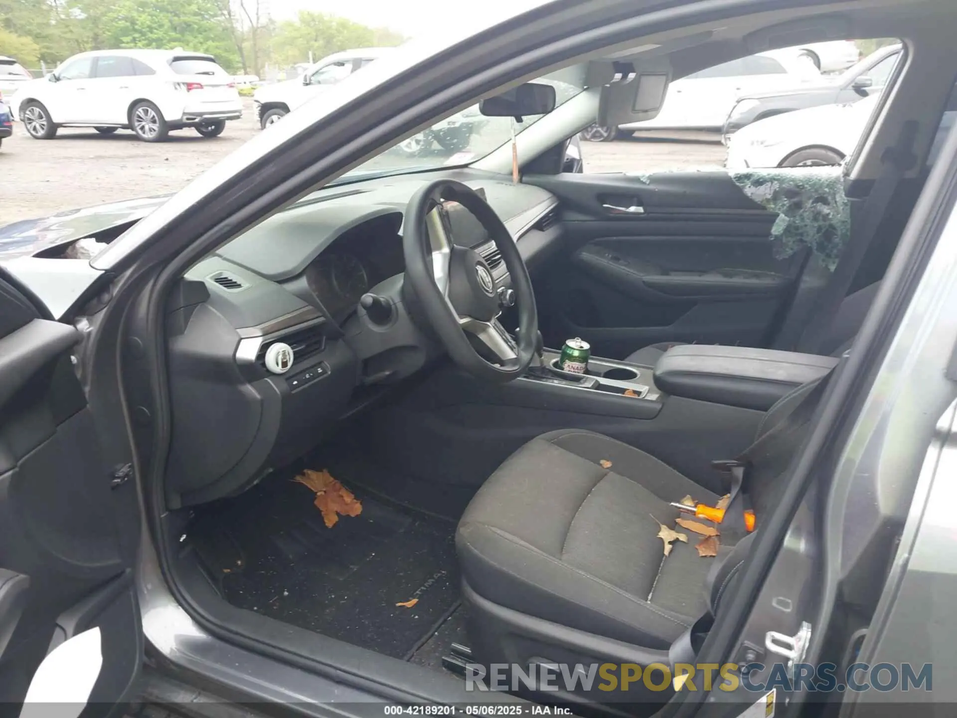 5 Photograph of a damaged car 1N4BL4DV4RN323079 NISSAN ALTIMA 2024