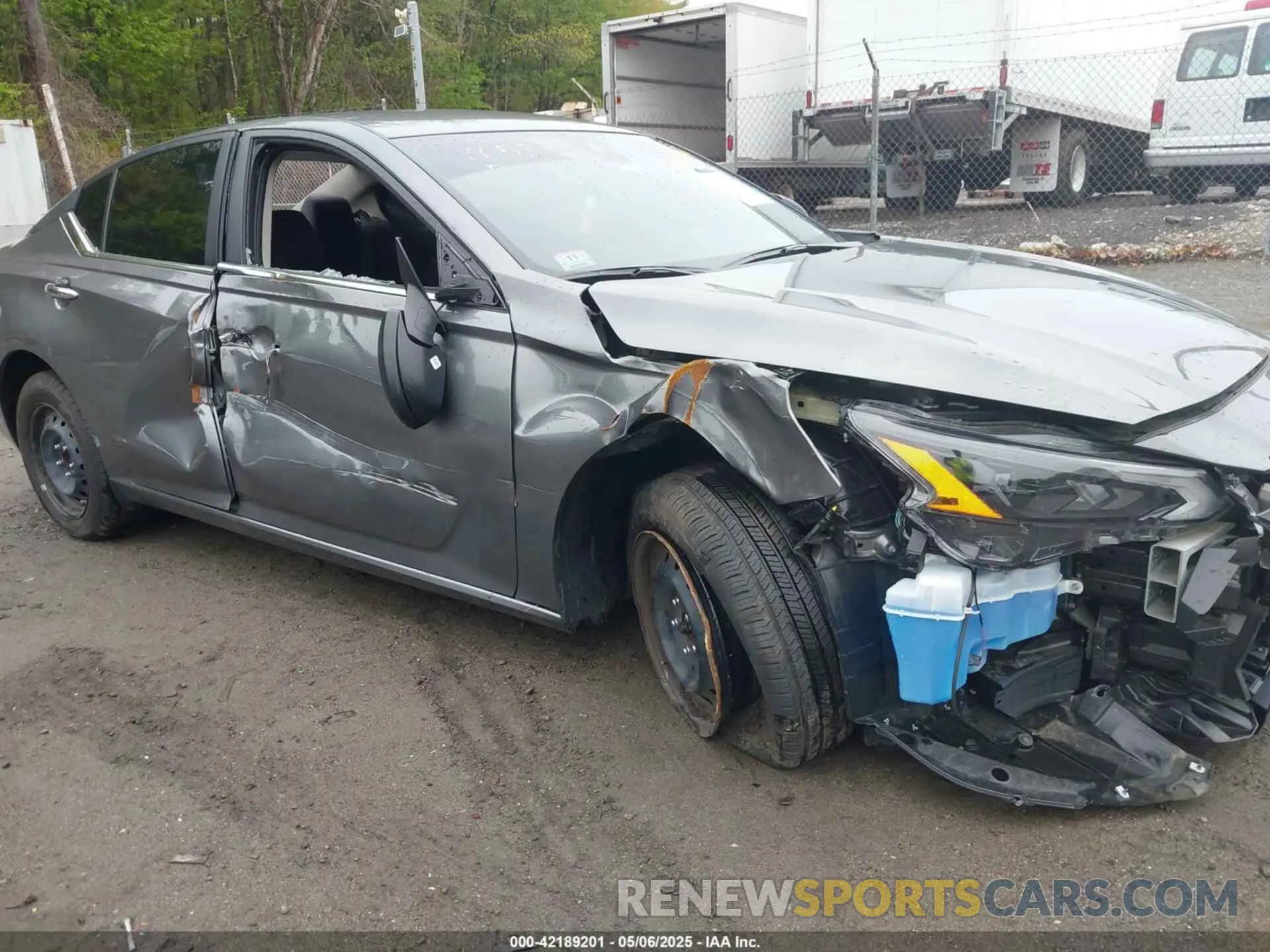 6 Photograph of a damaged car 1N4BL4DV4RN323079 NISSAN ALTIMA 2024