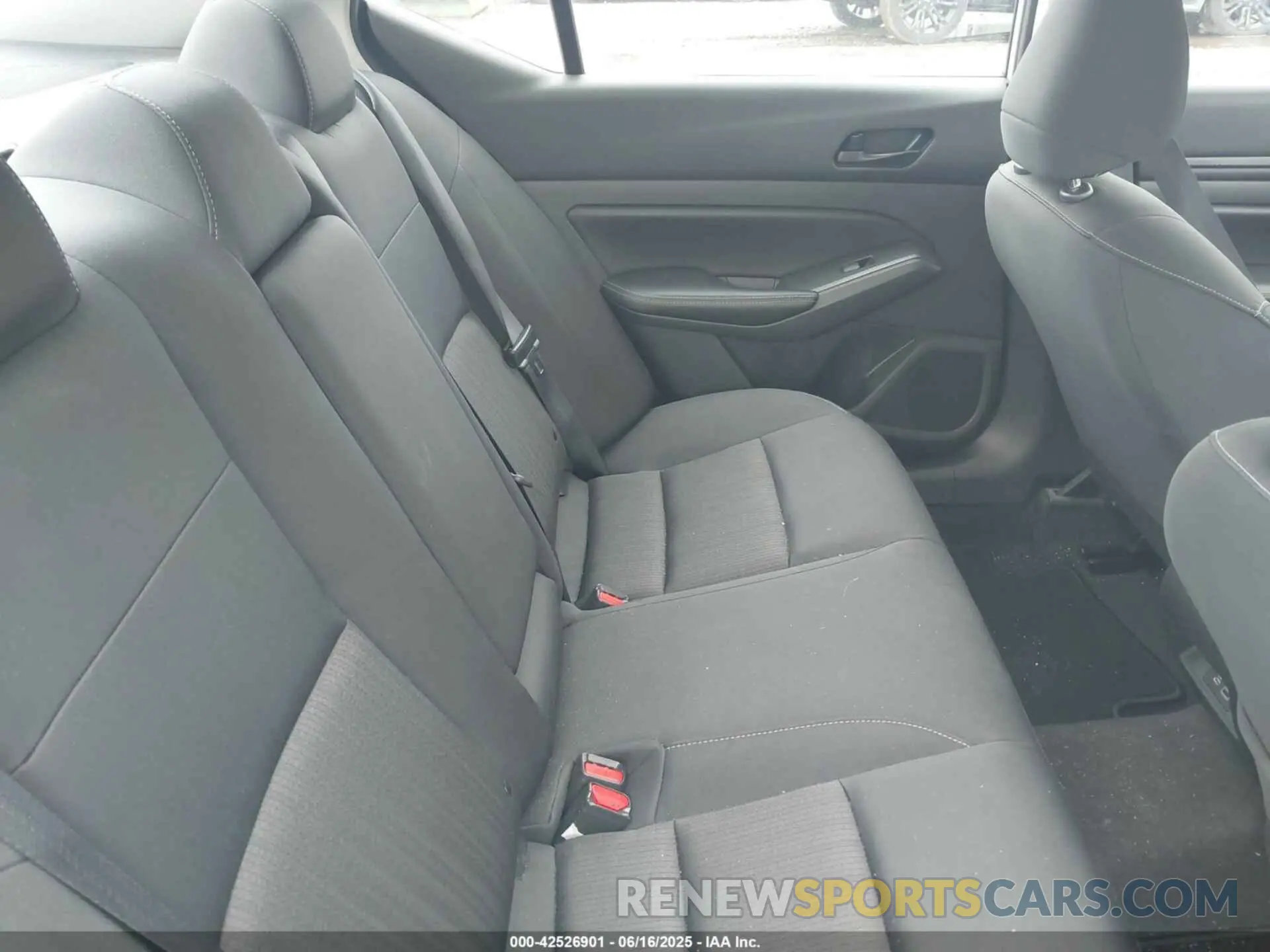8 Photograph of a damaged car 1N4BL4DV4RN338570 NISSAN ALTIMA 2024