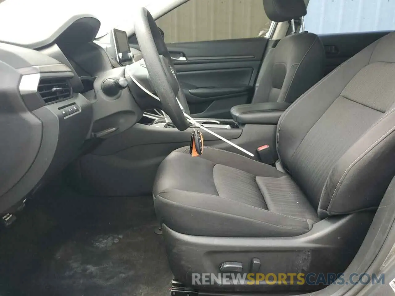 7 Photograph of a damaged car 1N4BL4DV4RN356132 NISSAN ALTIMA 2024