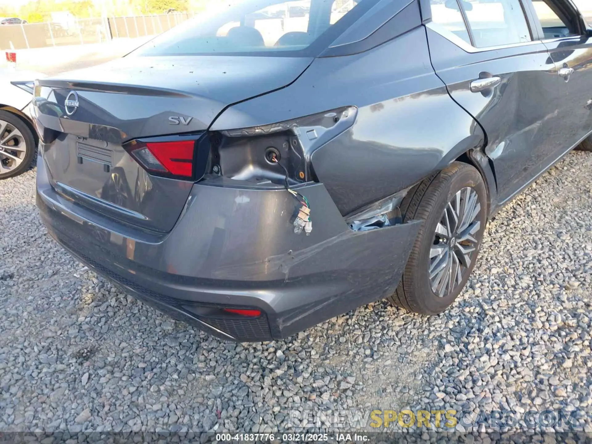18 Photograph of a damaged car 1N4BL4DV4RN356549 NISSAN ALTIMA 2024