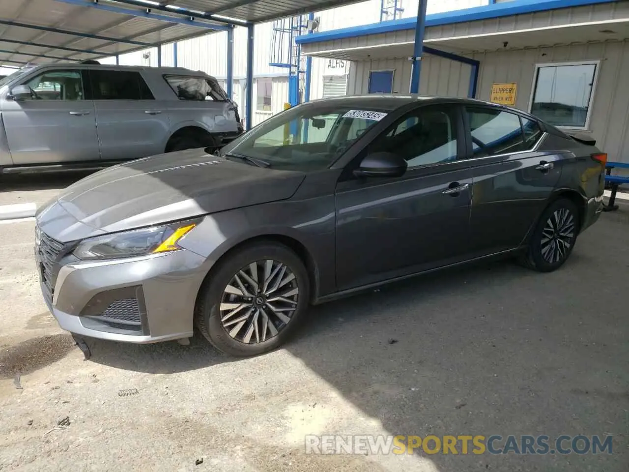 1 Photograph of a damaged car 1N4BL4DV4RN372895 NISSAN ALTIMA 2024