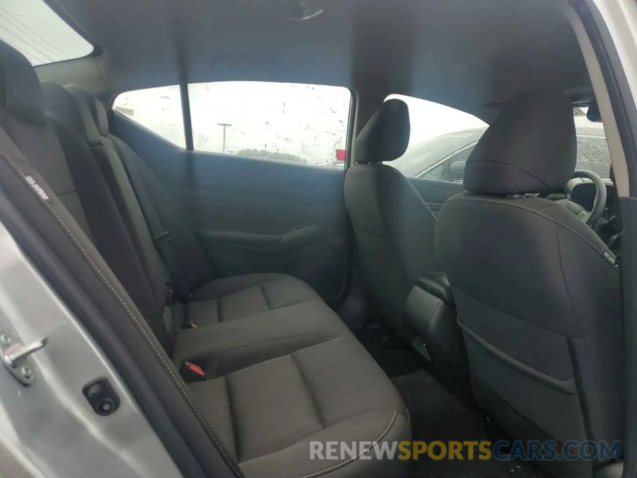 10 Photograph of a damaged car 1N4BL4DV4RN375912 NISSAN ALTIMA 2024
