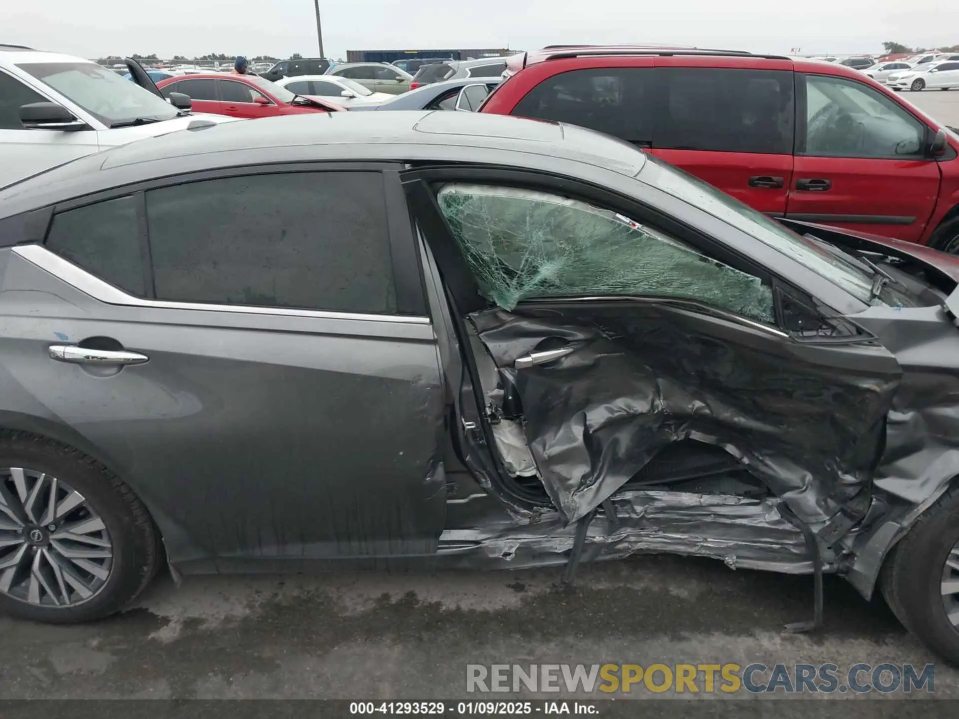 13 Photograph of a damaged car 1N4BL4DV4RN376672 NISSAN ALTIMA 2024
