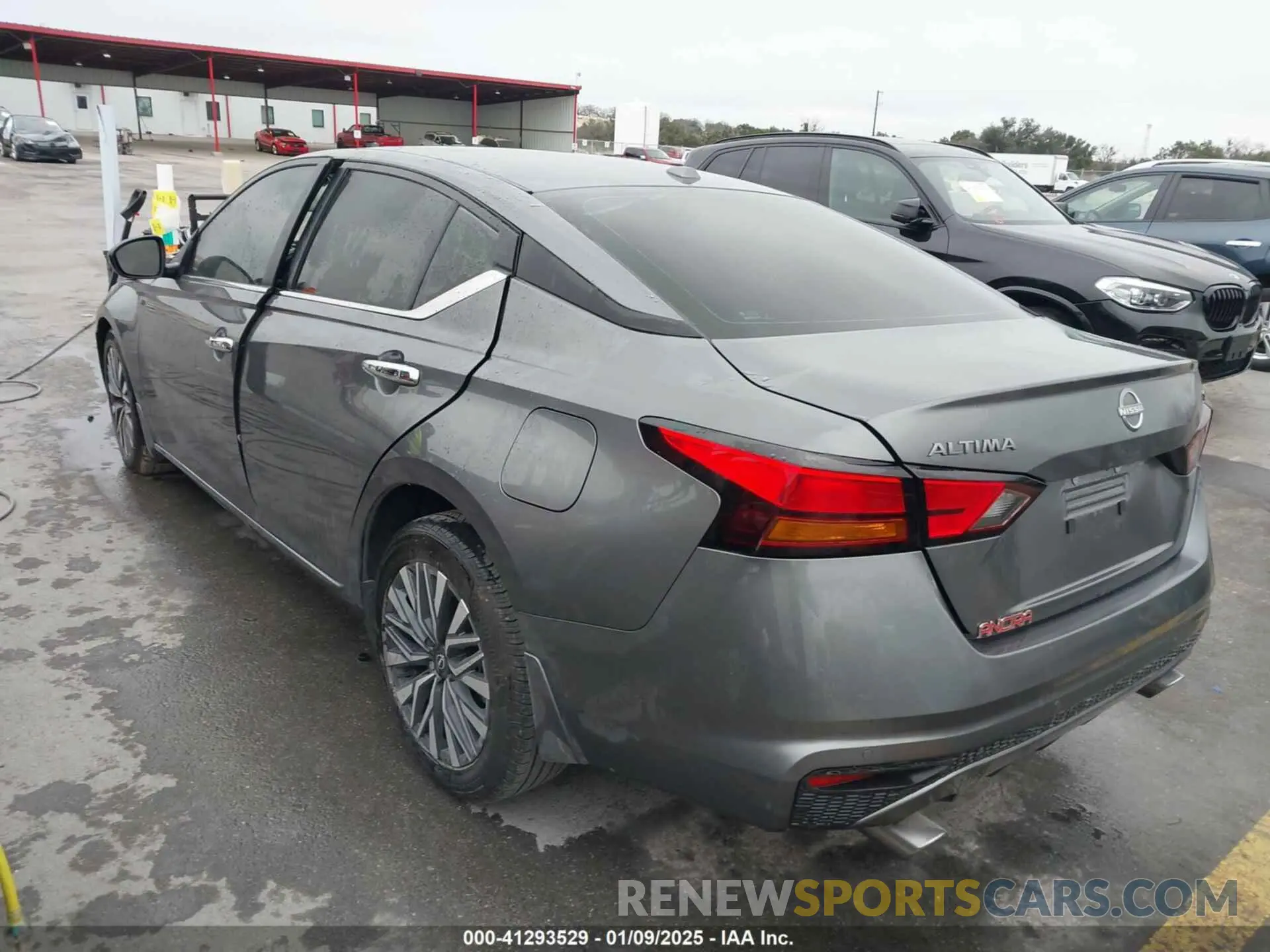 3 Photograph of a damaged car 1N4BL4DV4RN376672 NISSAN ALTIMA 2024