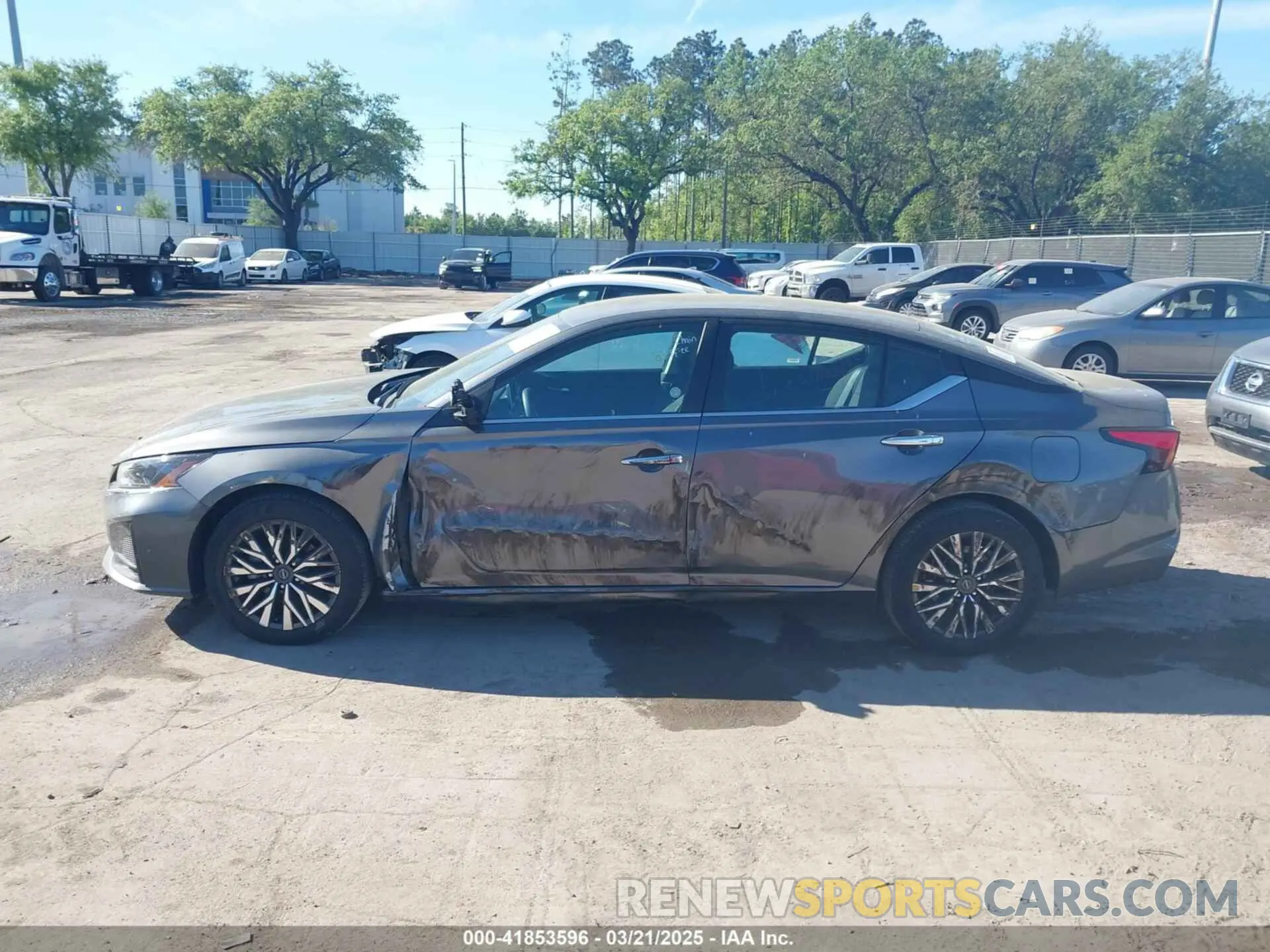 14 Photograph of a damaged car 1N4BL4DV4RN382469 NISSAN ALTIMA 2024