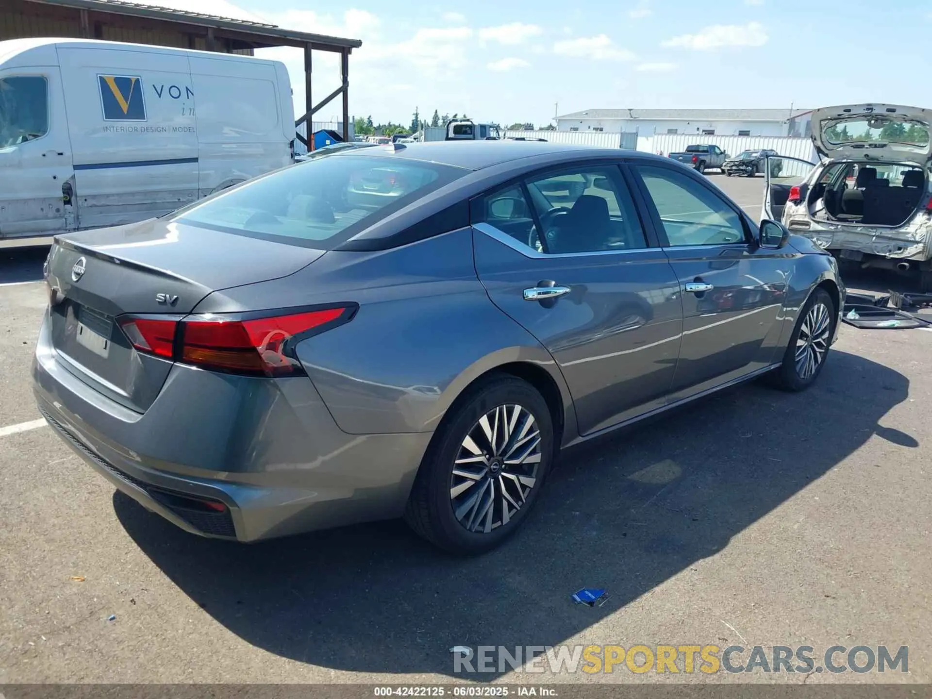 4 Photograph of a damaged car 1N4BL4DV4RN385646 NISSAN ALTIMA 2024