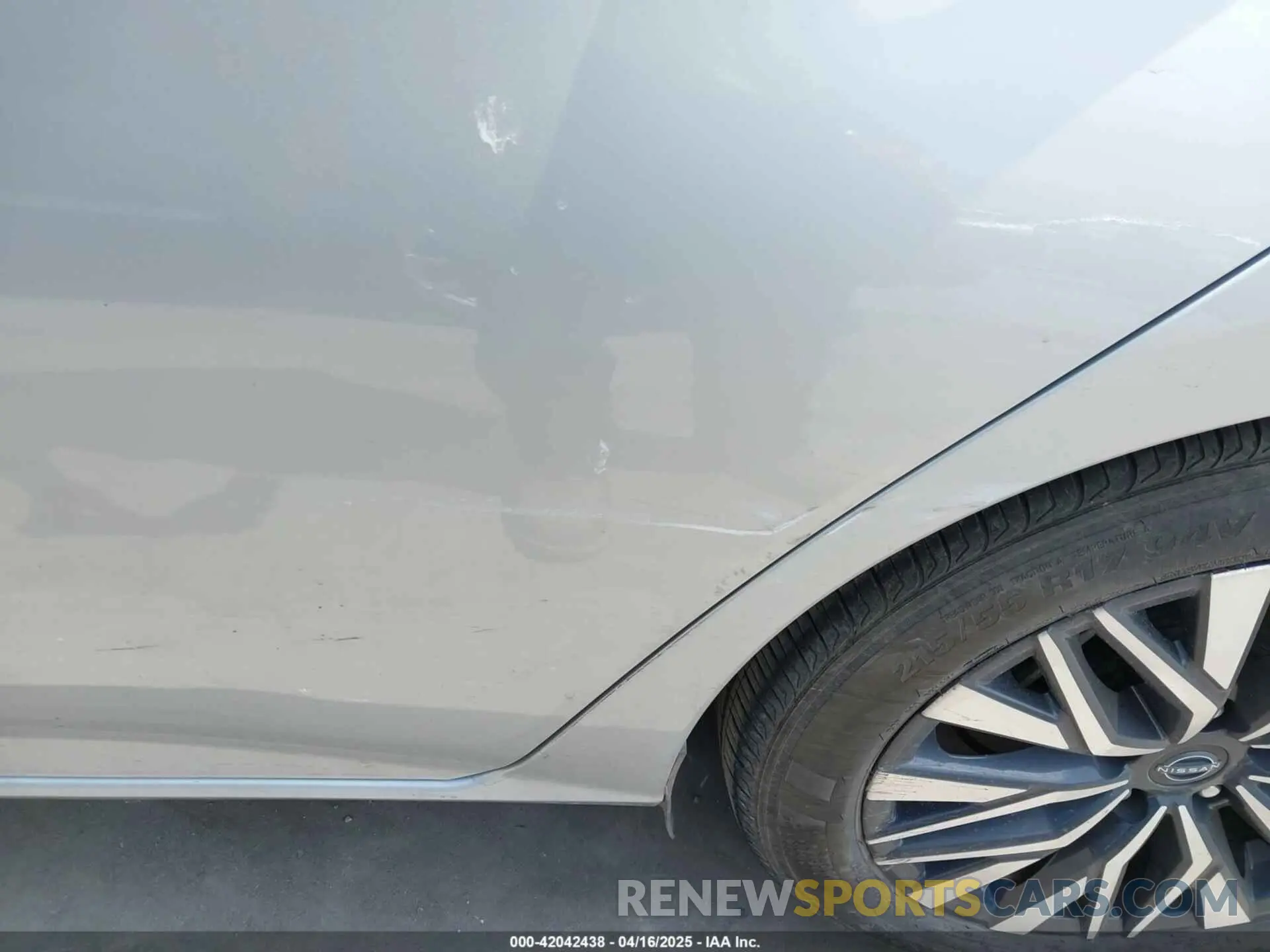 19 Photograph of a damaged car 1N4BL4DV4RN392144 NISSAN ALTIMA 2024