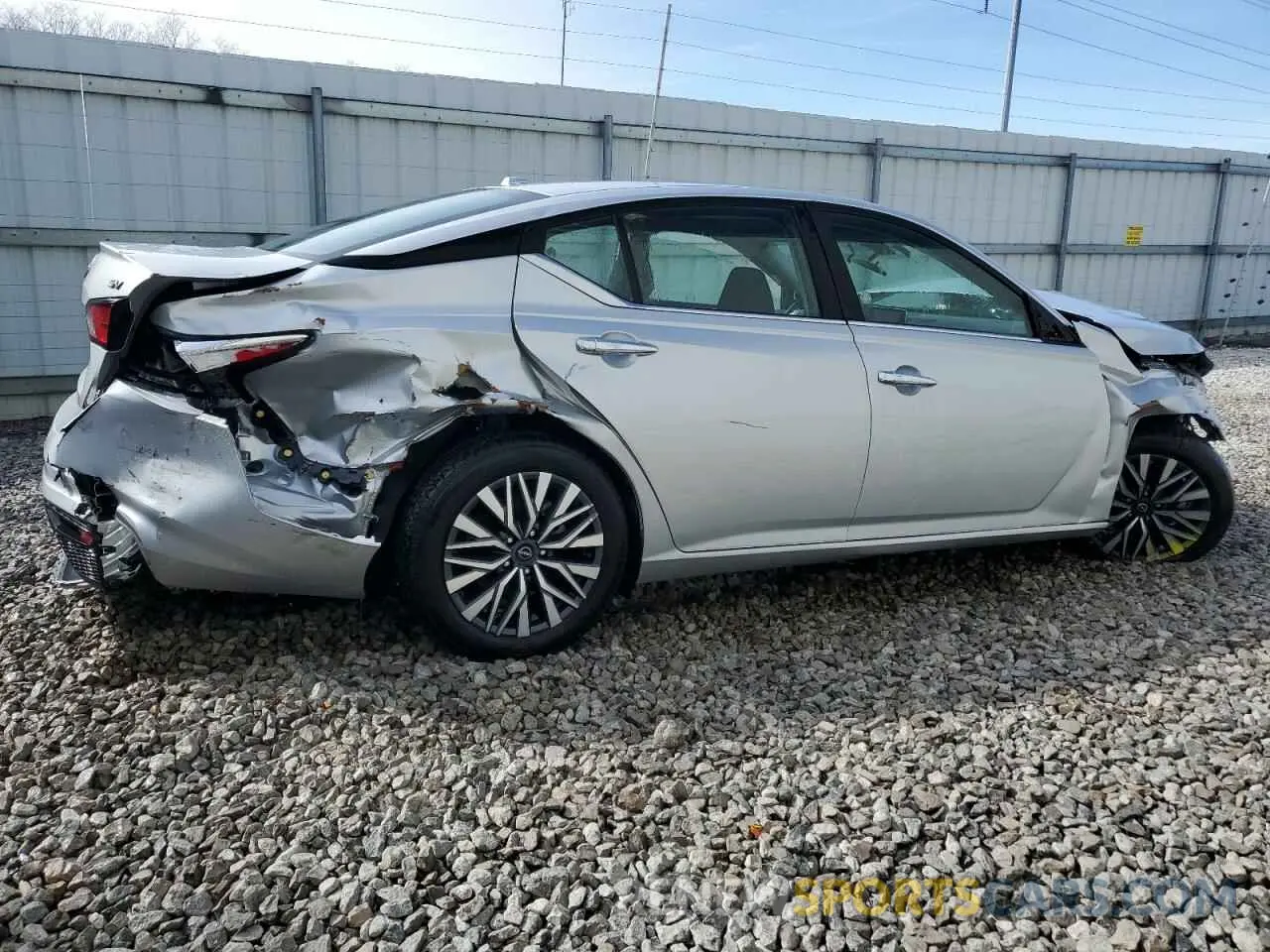 3 Photograph of a damaged car 1N4BL4DV4RN392306 NISSAN ALTIMA 2024