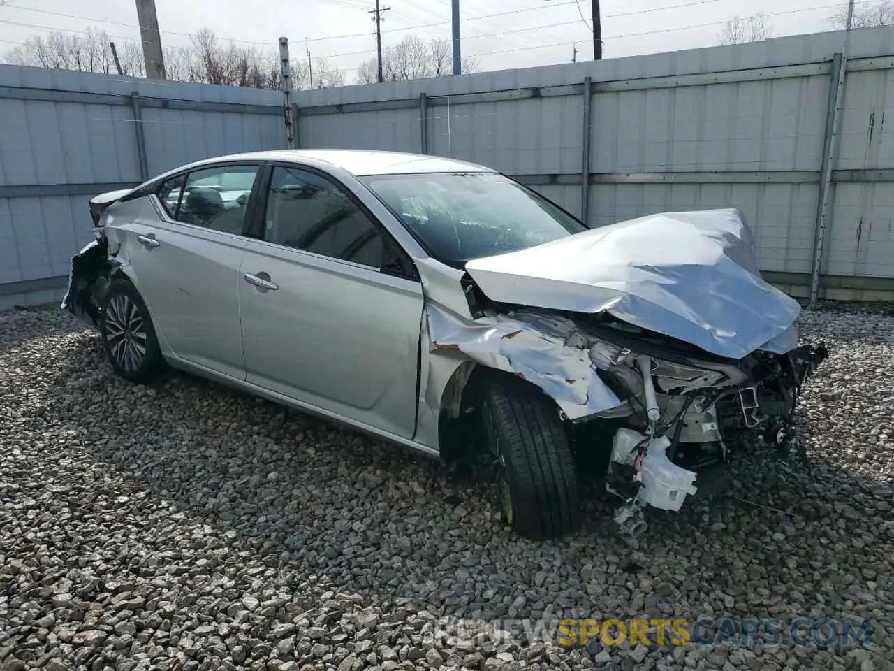 4 Photograph of a damaged car 1N4BL4DV4RN392306 NISSAN ALTIMA 2024