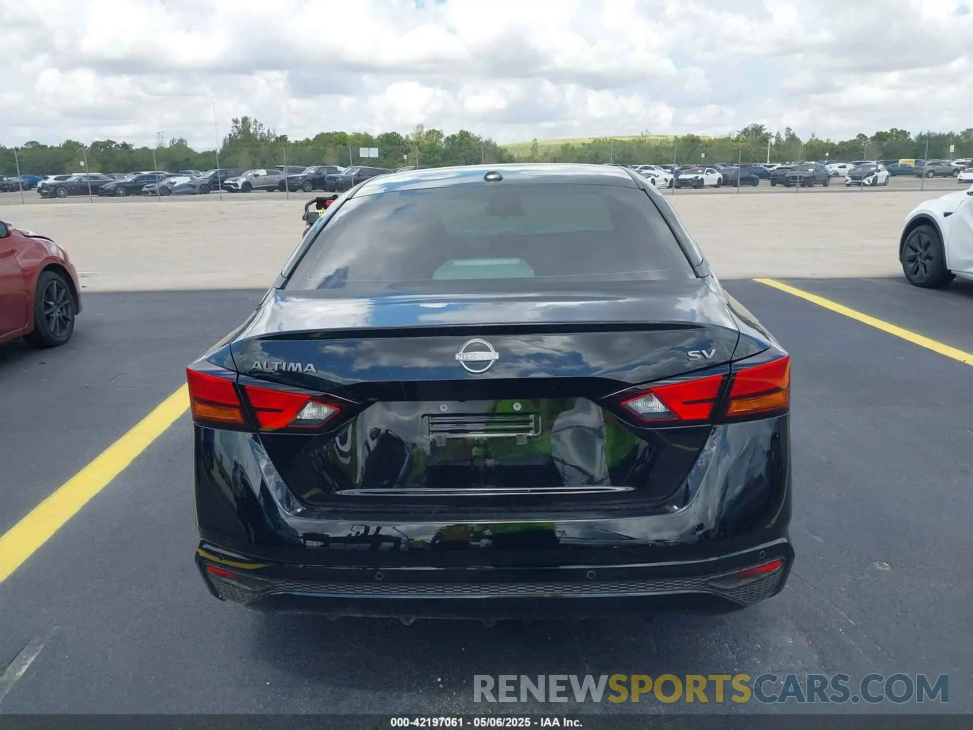 17 Photograph of a damaged car 1N4BL4DV4RN415115 NISSAN ALTIMA 2024