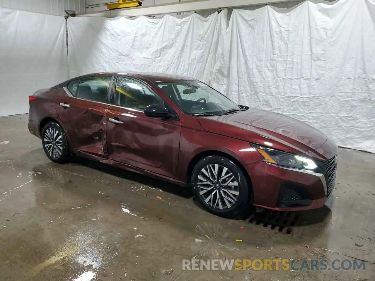 4 Photograph of a damaged car 1N4BL4DV4RN433761 NISSAN ALTIMA 2024
