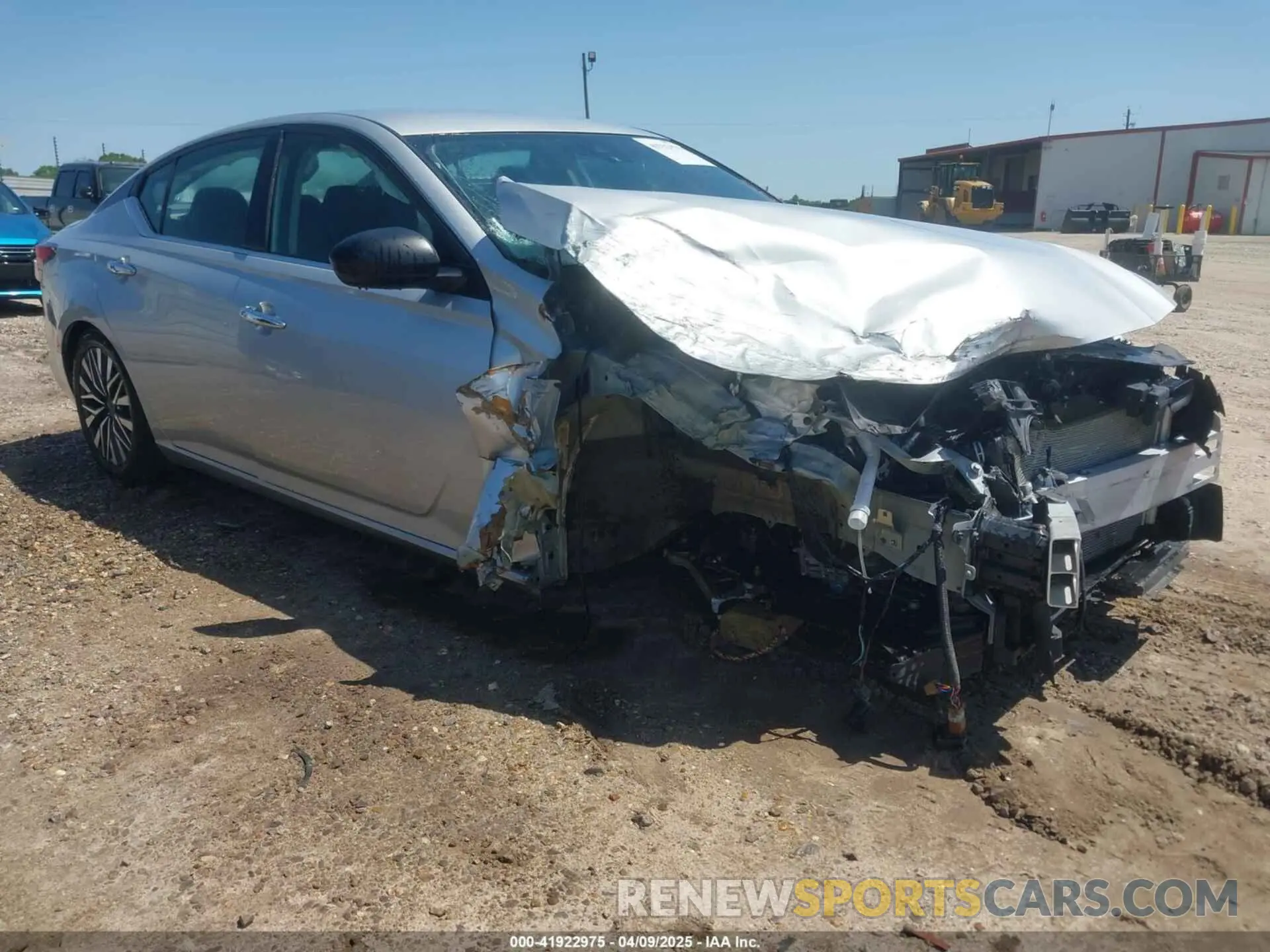 1 Photograph of a damaged car 1N4BL4DV5RN324127 NISSAN ALTIMA 2024