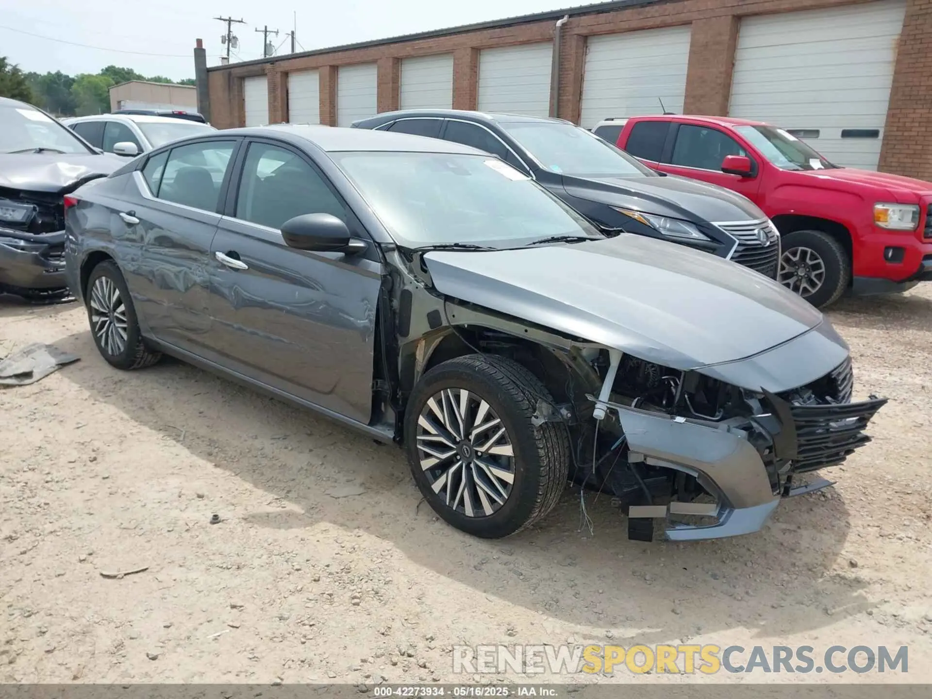 1 Photograph of a damaged car 1N4BL4DV5RN336438 NISSAN ALTIMA 2024