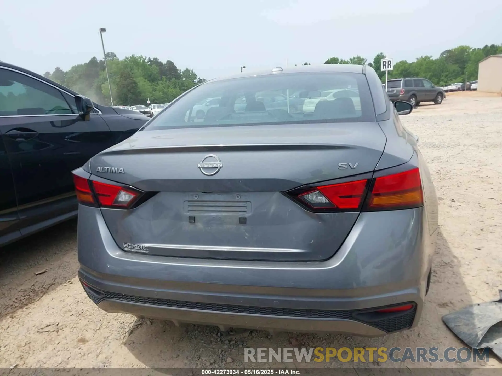 16 Photograph of a damaged car 1N4BL4DV5RN336438 NISSAN ALTIMA 2024