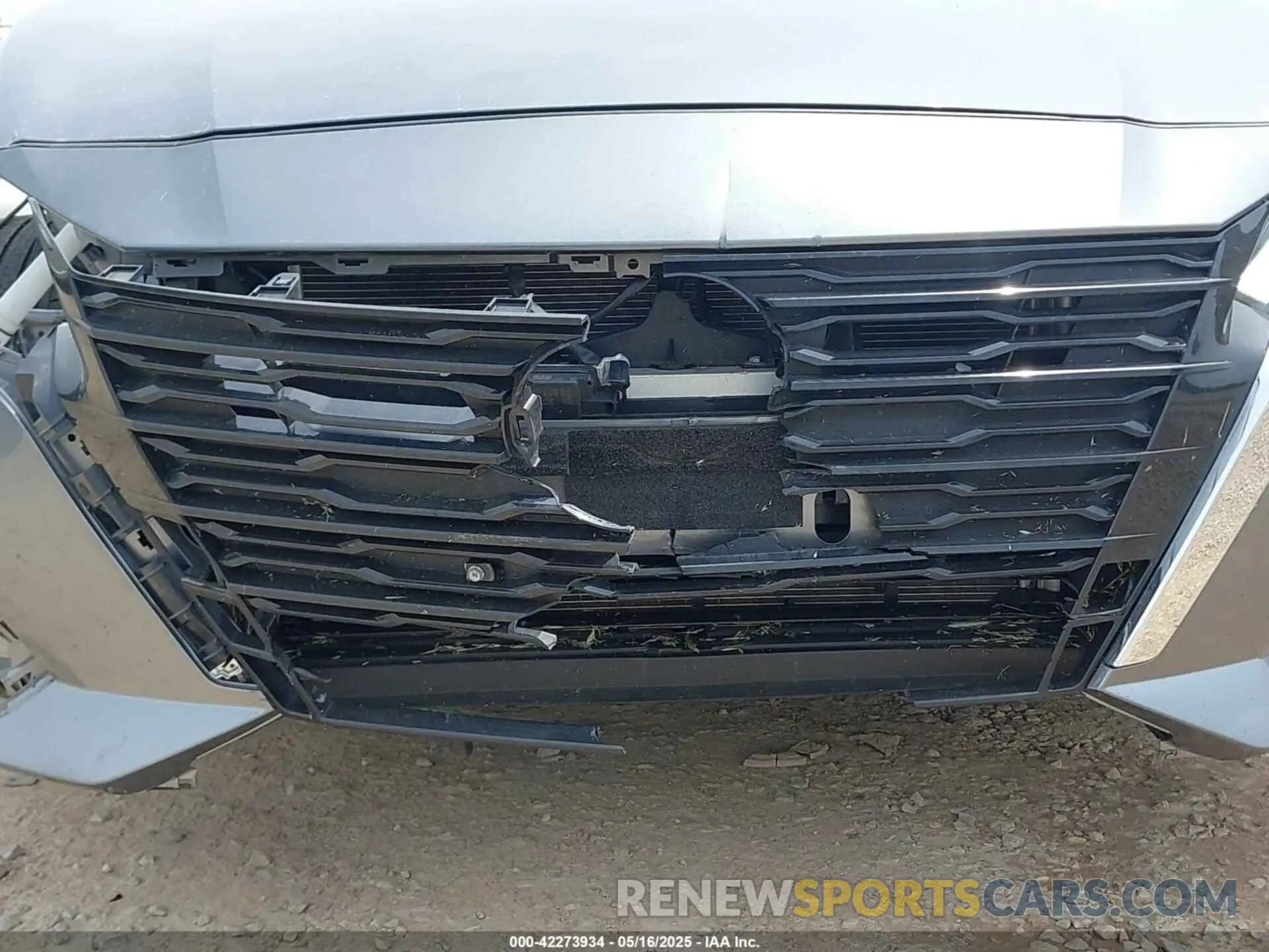 18 Photograph of a damaged car 1N4BL4DV5RN336438 NISSAN ALTIMA 2024