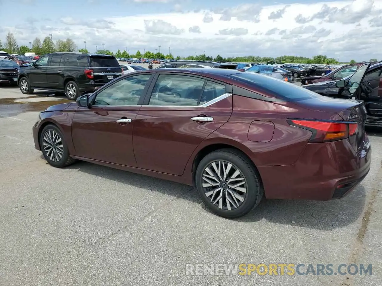 2 Photograph of a damaged car 1N4BL4DV5RN336827 NISSAN ALTIMA 2024