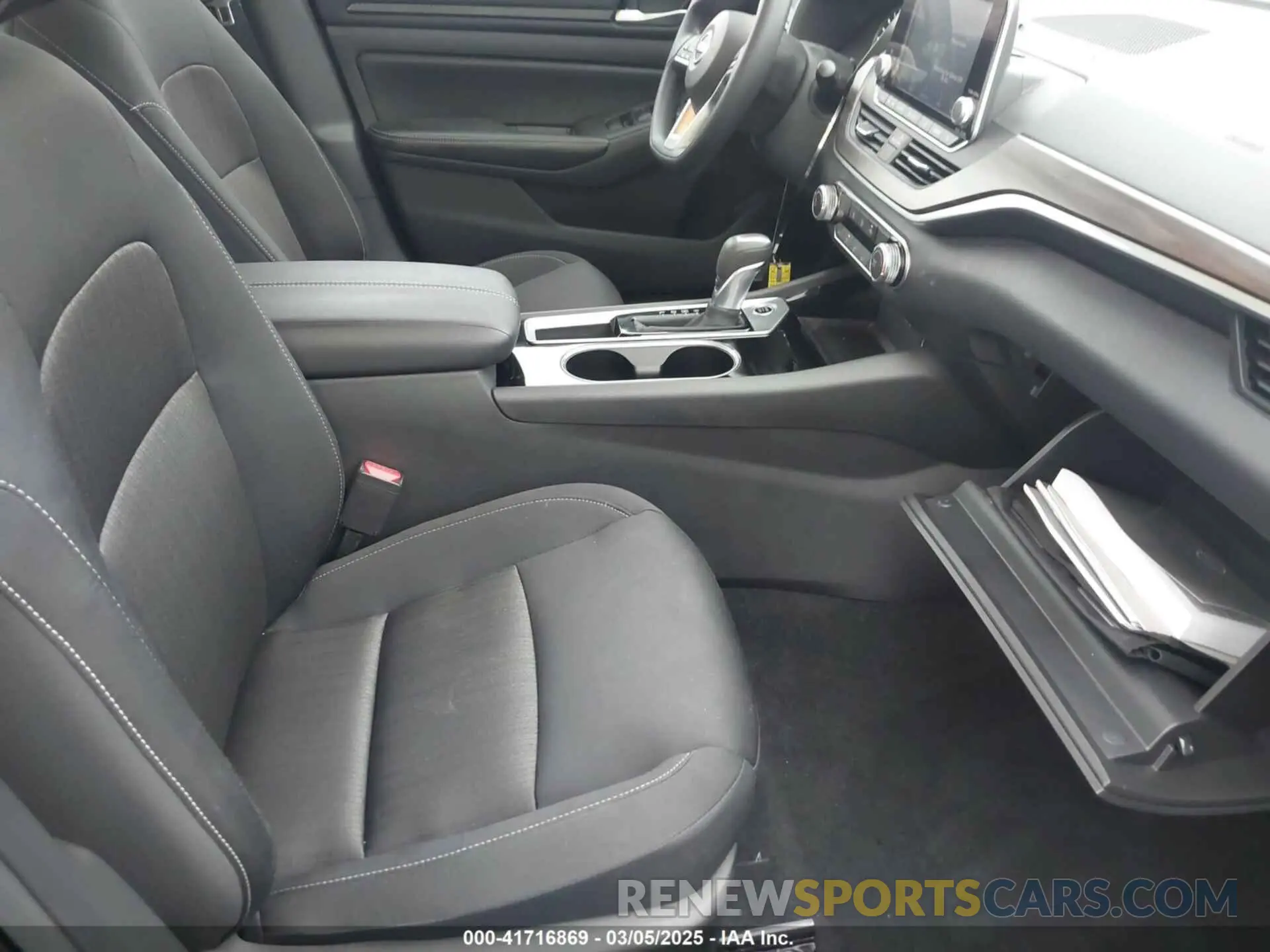 5 Photograph of a damaged car 1N4BL4DV5RN380651 NISSAN ALTIMA 2024